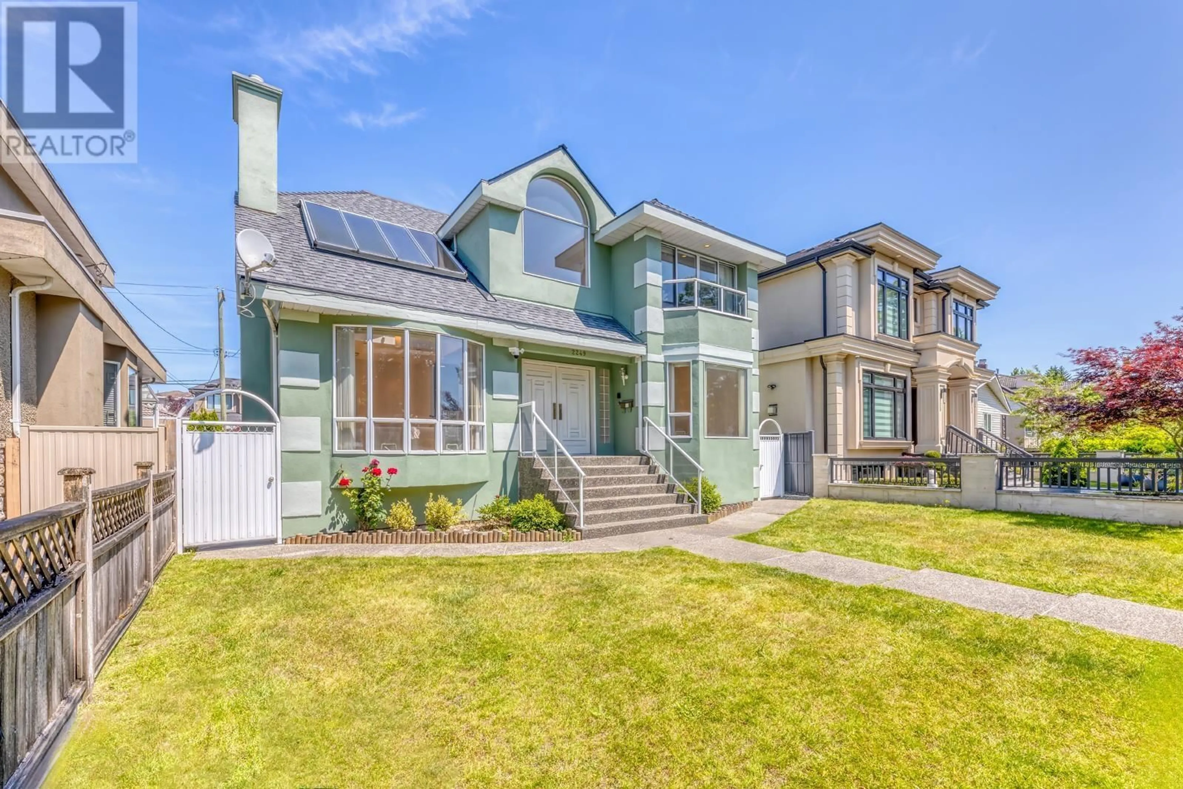 Home with vinyl exterior material, street for 2249 FRASERVIEW DRIVE, Vancouver British Columbia V5P2N2