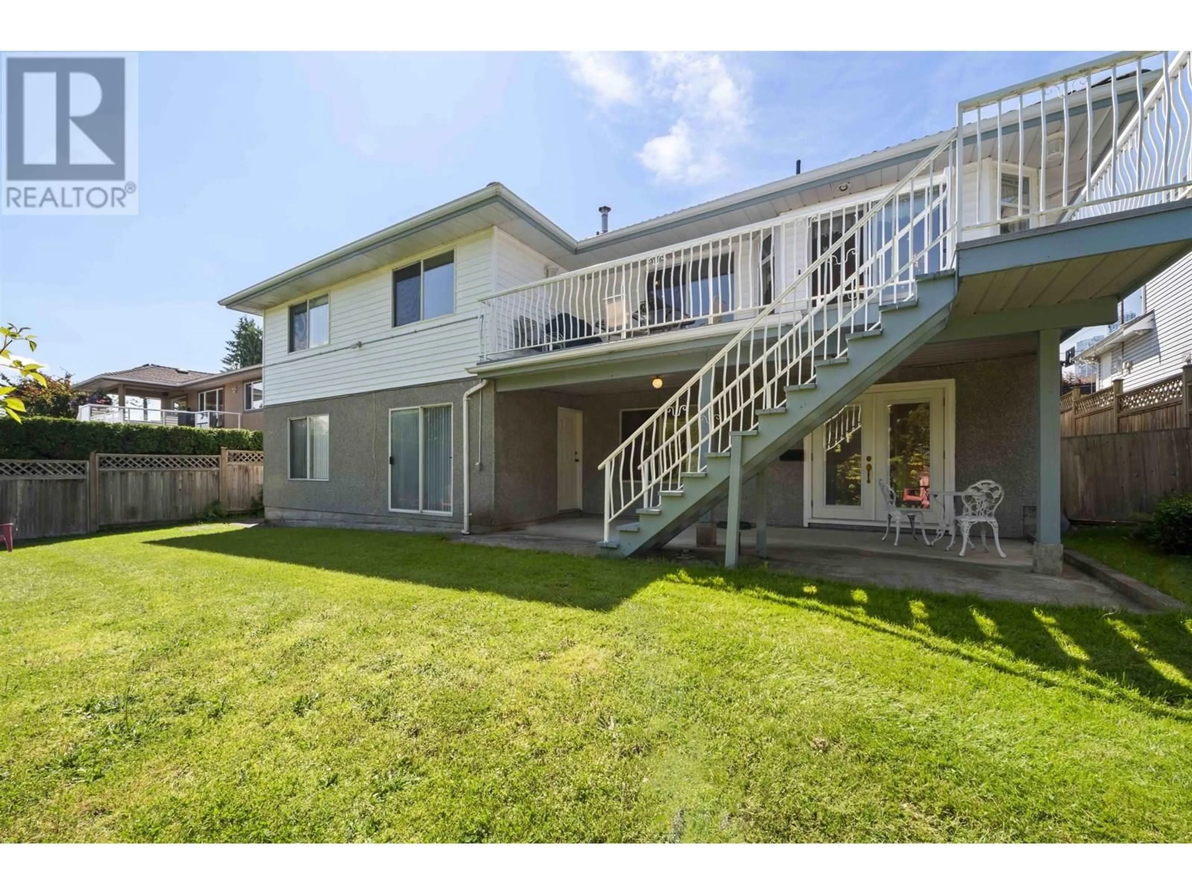 Patio, unknown for 4687 GRASSMERE STREET, Burnaby British Columbia V5G2N8