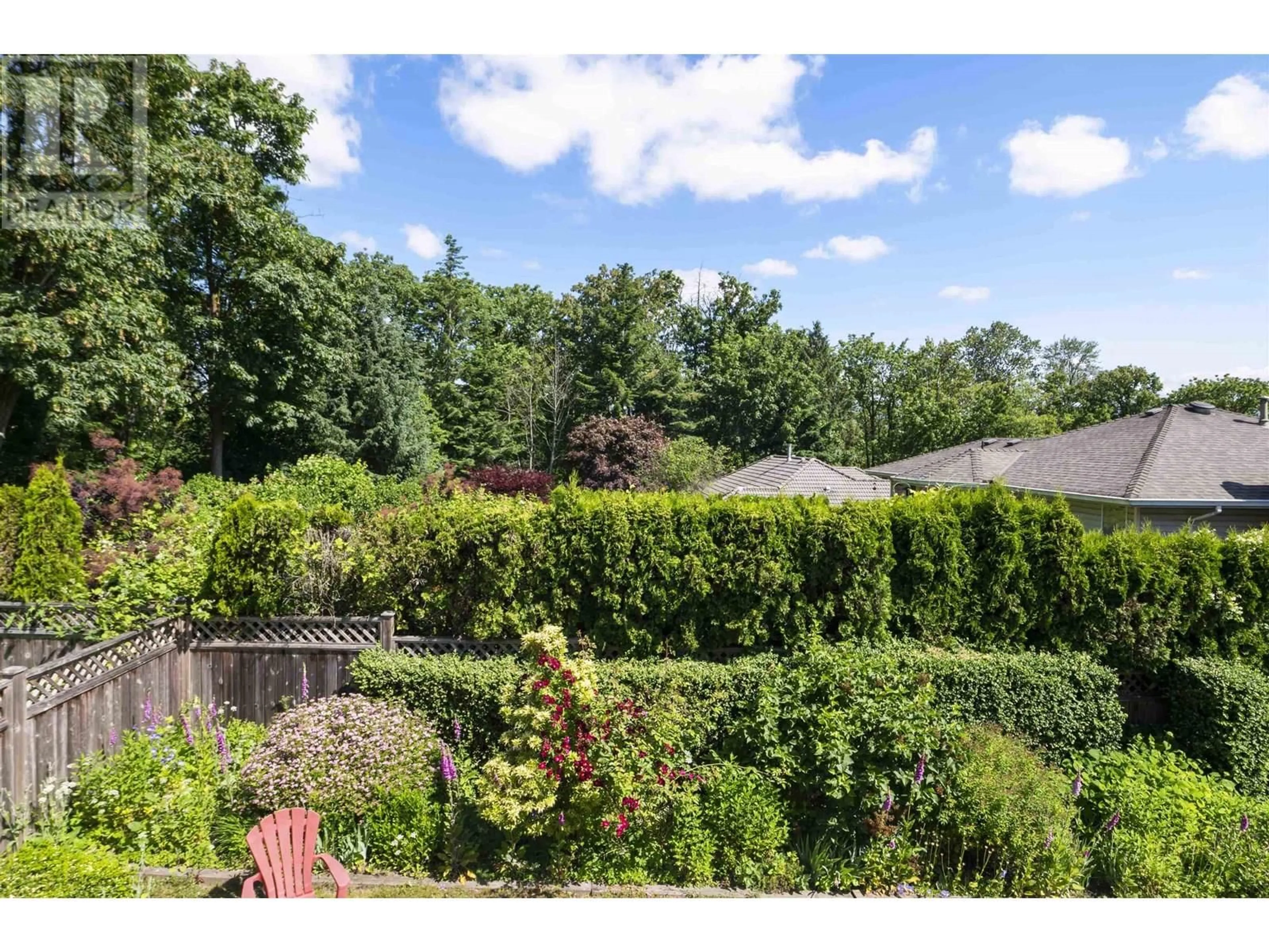A pic from outside/outdoor area/front of a property/back of a property/a pic from drone, forest/trees view for 4687 GRASSMERE STREET, Burnaby British Columbia V5G2N8