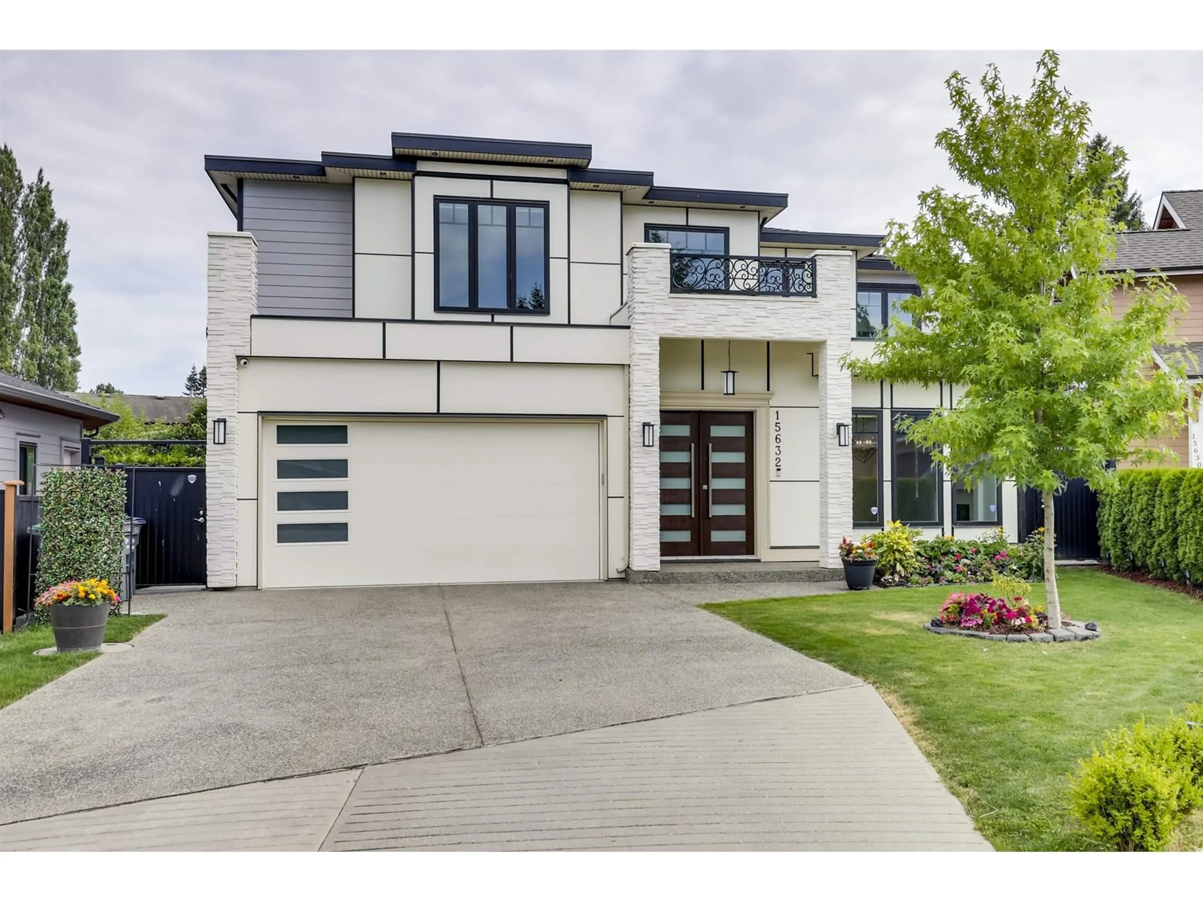 Home with brick exterior material, street for 15632 BOWLER, Surrey British Columbia V4A9G7