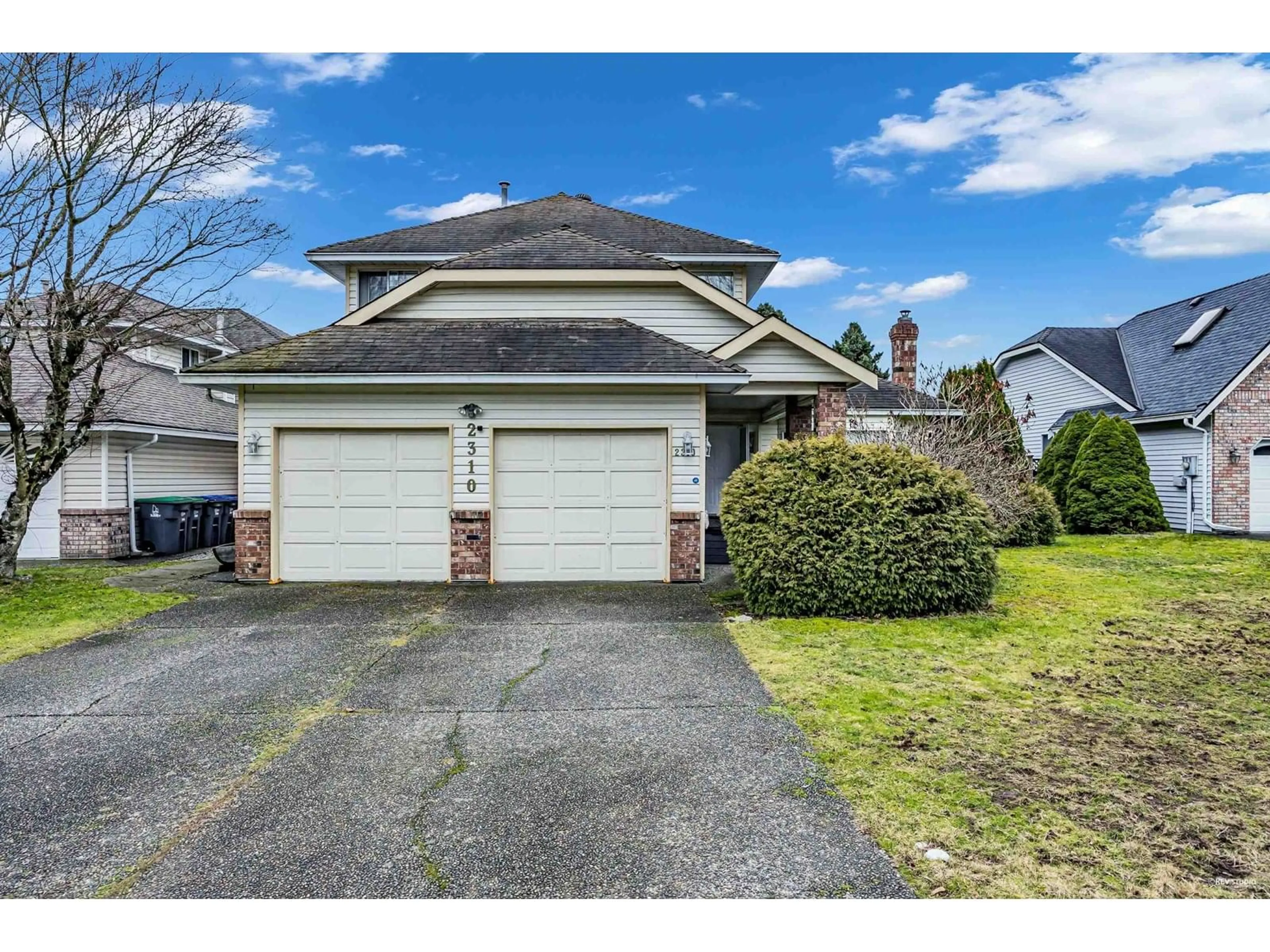 A pic from outside/outdoor area/front of a property/back of a property/a pic from drone, street for 2310 151A, Surrey British Columbia V4A8S9