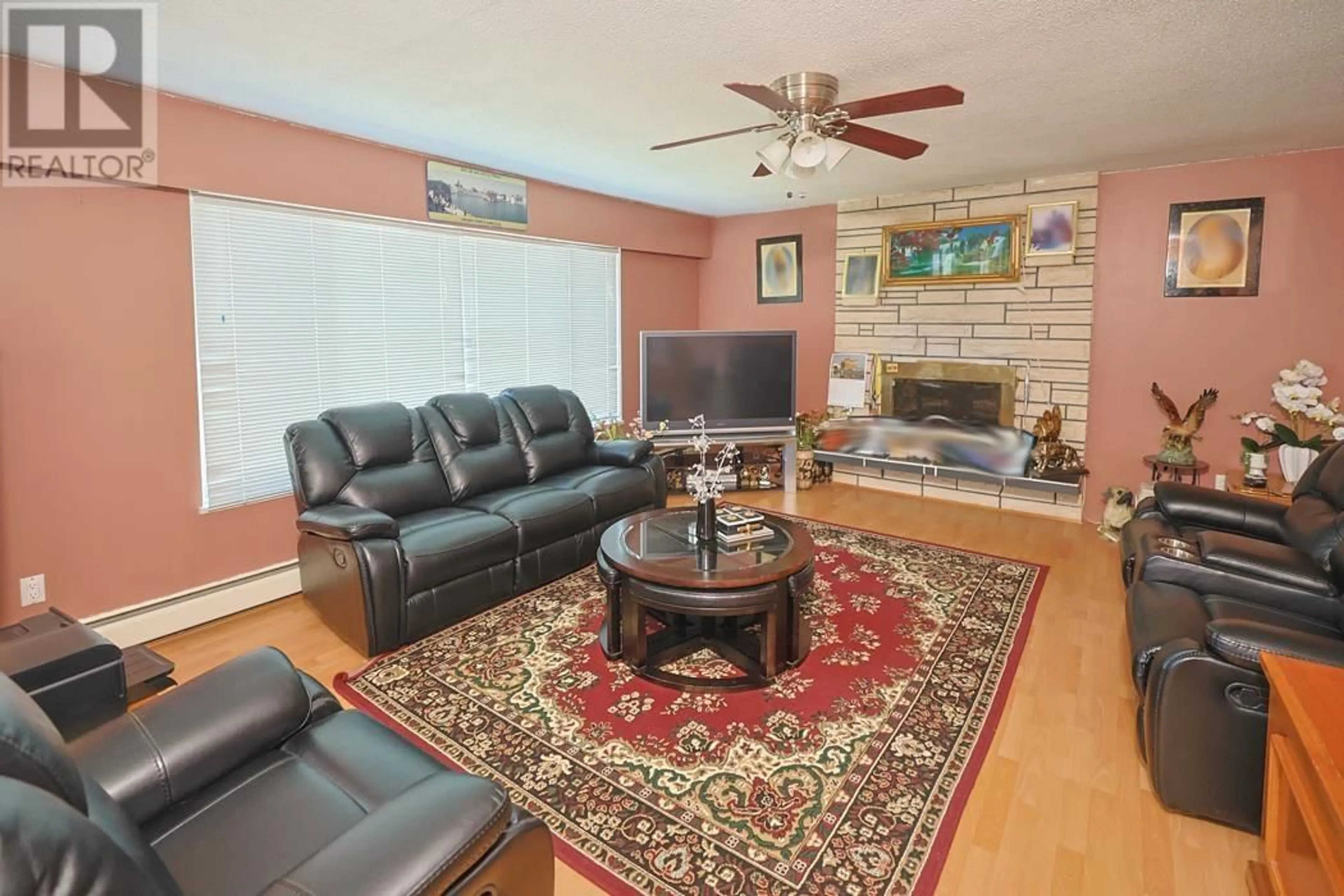 Living room with furniture, unknown for 7310 GLADSTONE STREET, Vancouver British Columbia V5P4G8