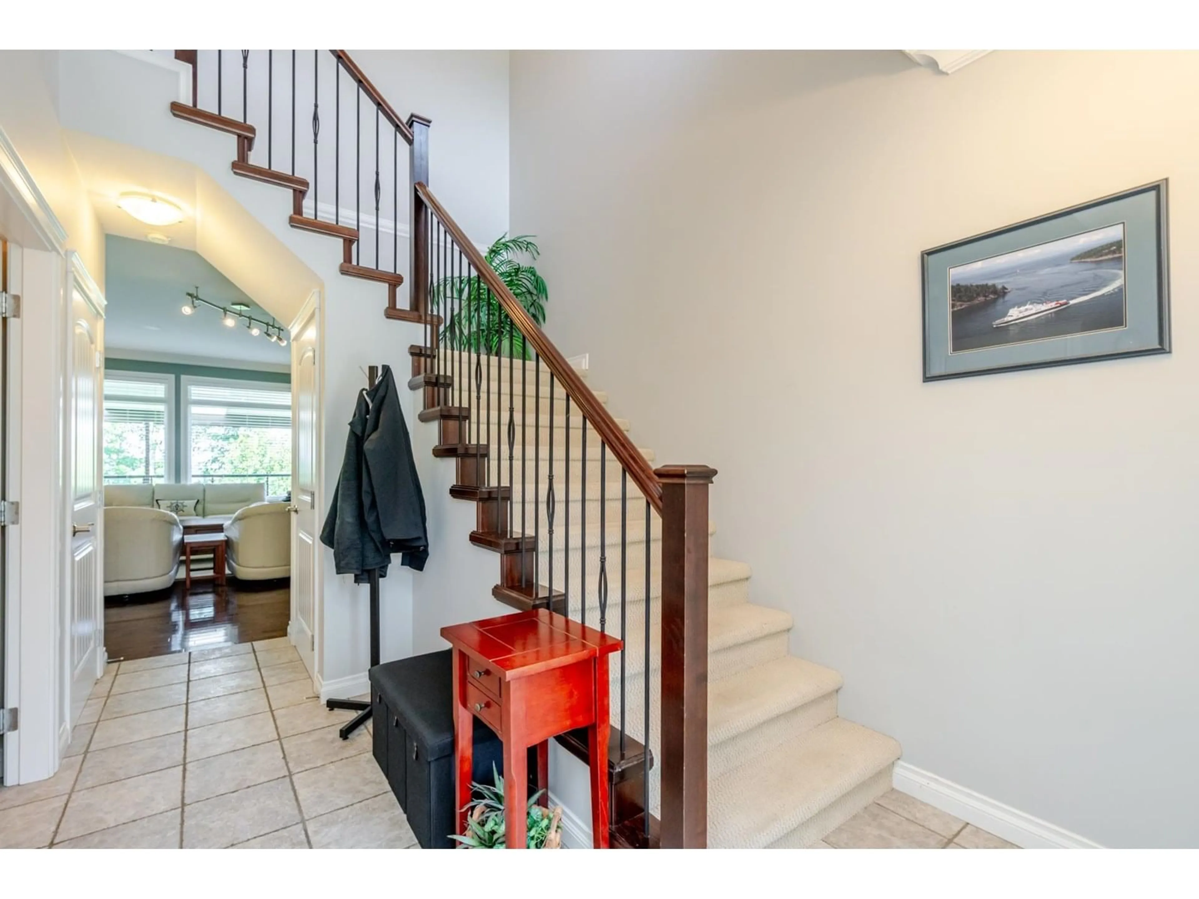 Indoor entryway for 3897 KALEIGH, Abbotsford British Columbia V3G3E3