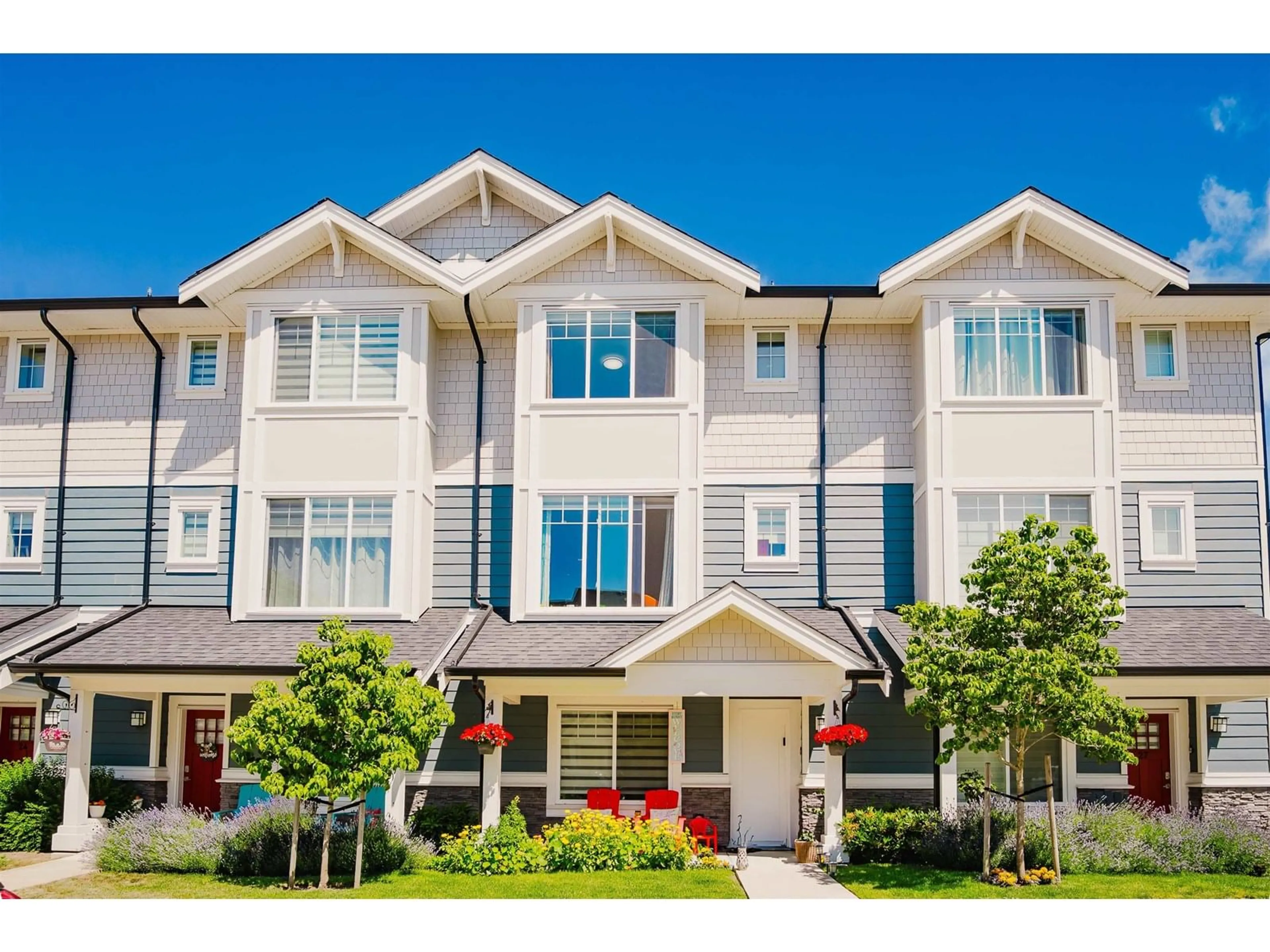 Home with vinyl exterior material, unknown for 26 - 19483 74, Surrey British Columbia V4N6V7