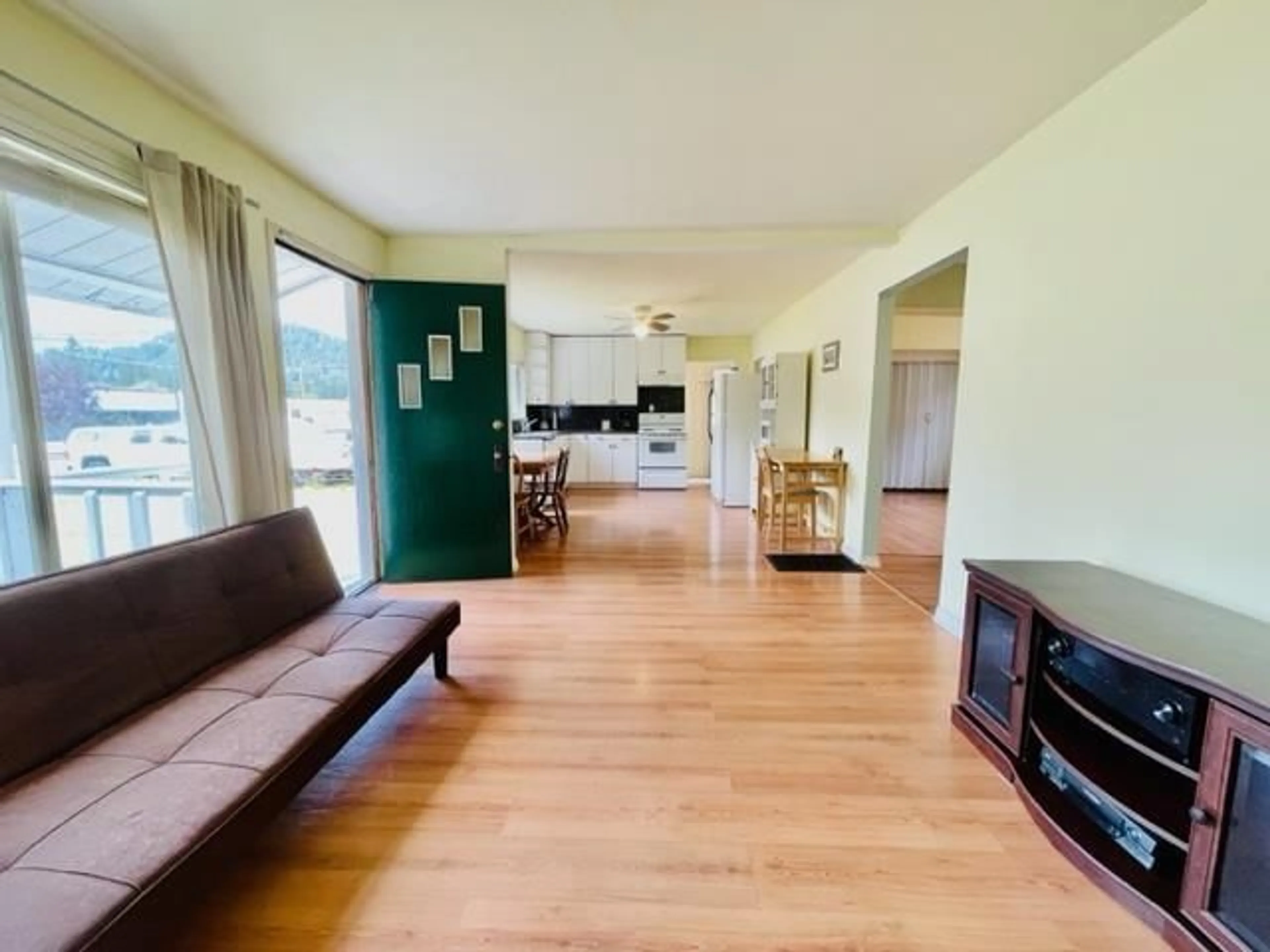 A pic of a room for 459 STUART STREET, Hope British Columbia V0X1L0