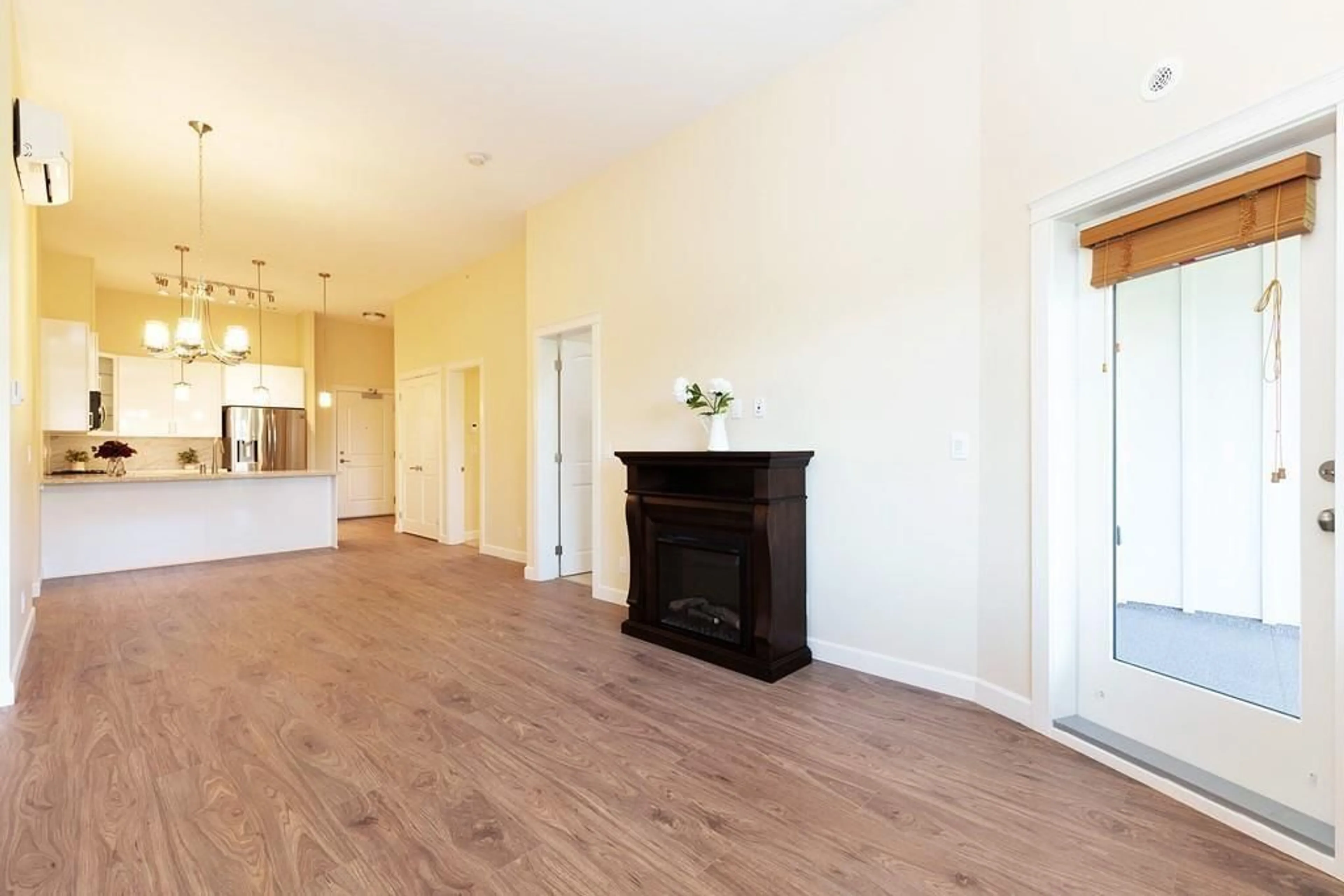 A pic of a room for 612 - 8558 202B, Langley British Columbia V2Y3L4