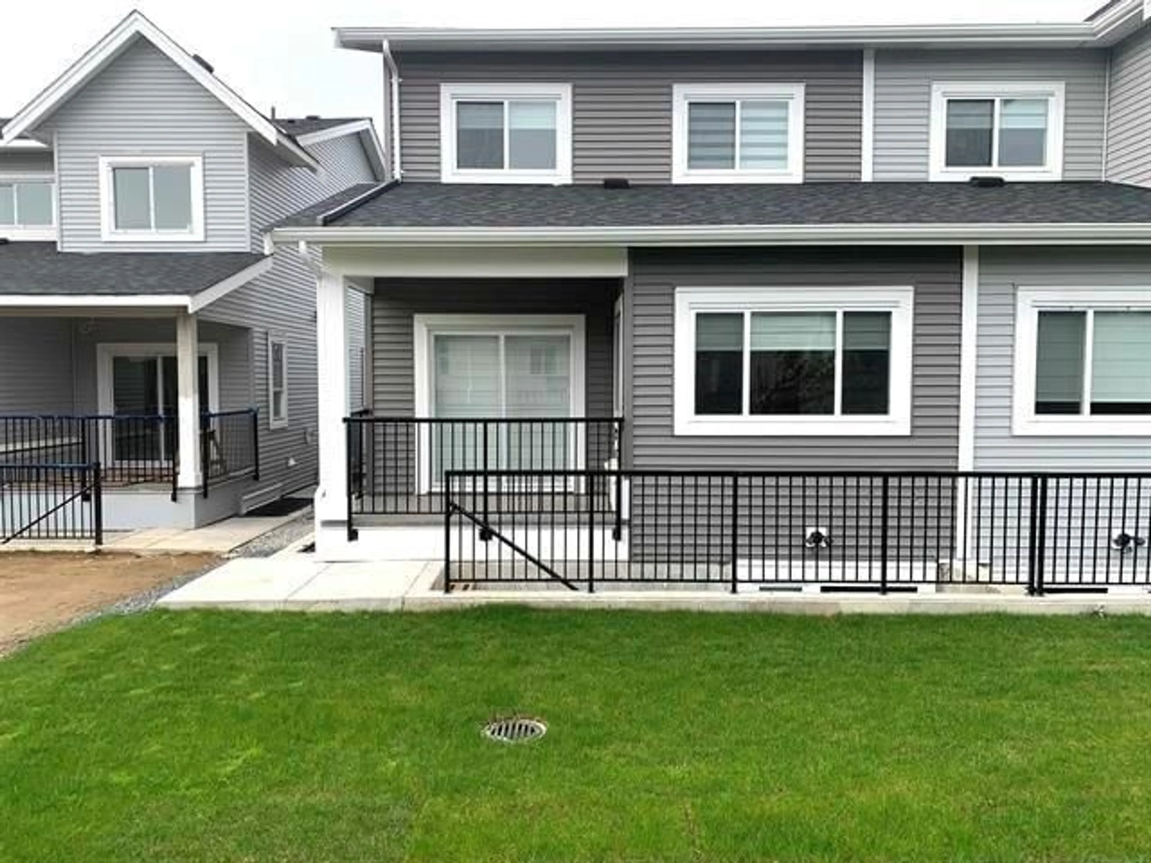 Patio, street for 32538 HIGGINBOTTOM, Mission British Columbia V2V2T7