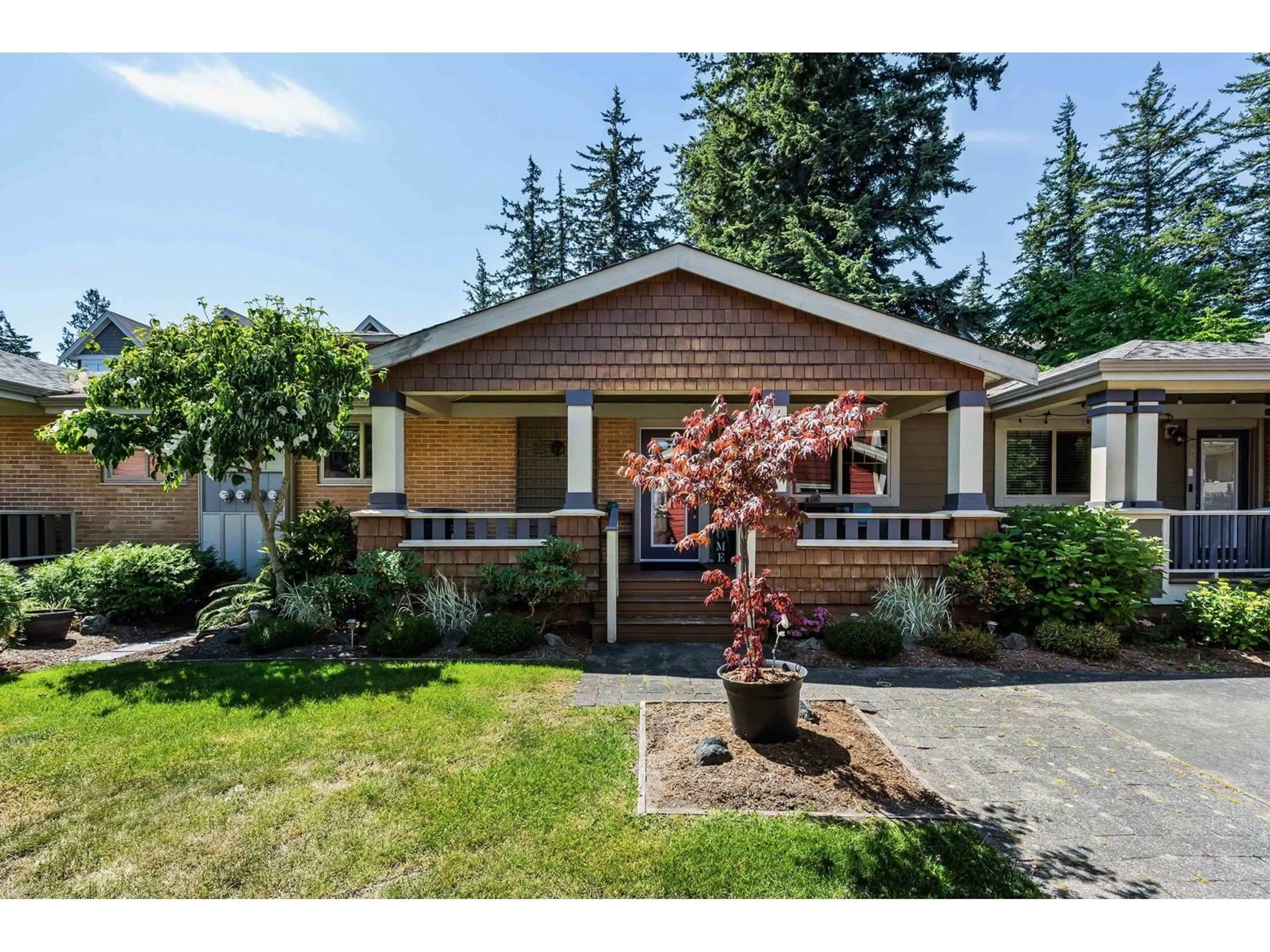 Home with vinyl exterior material, street for 19 - 5960 COWICHAN STREET, Chilliwack British Columbia V2R0L6