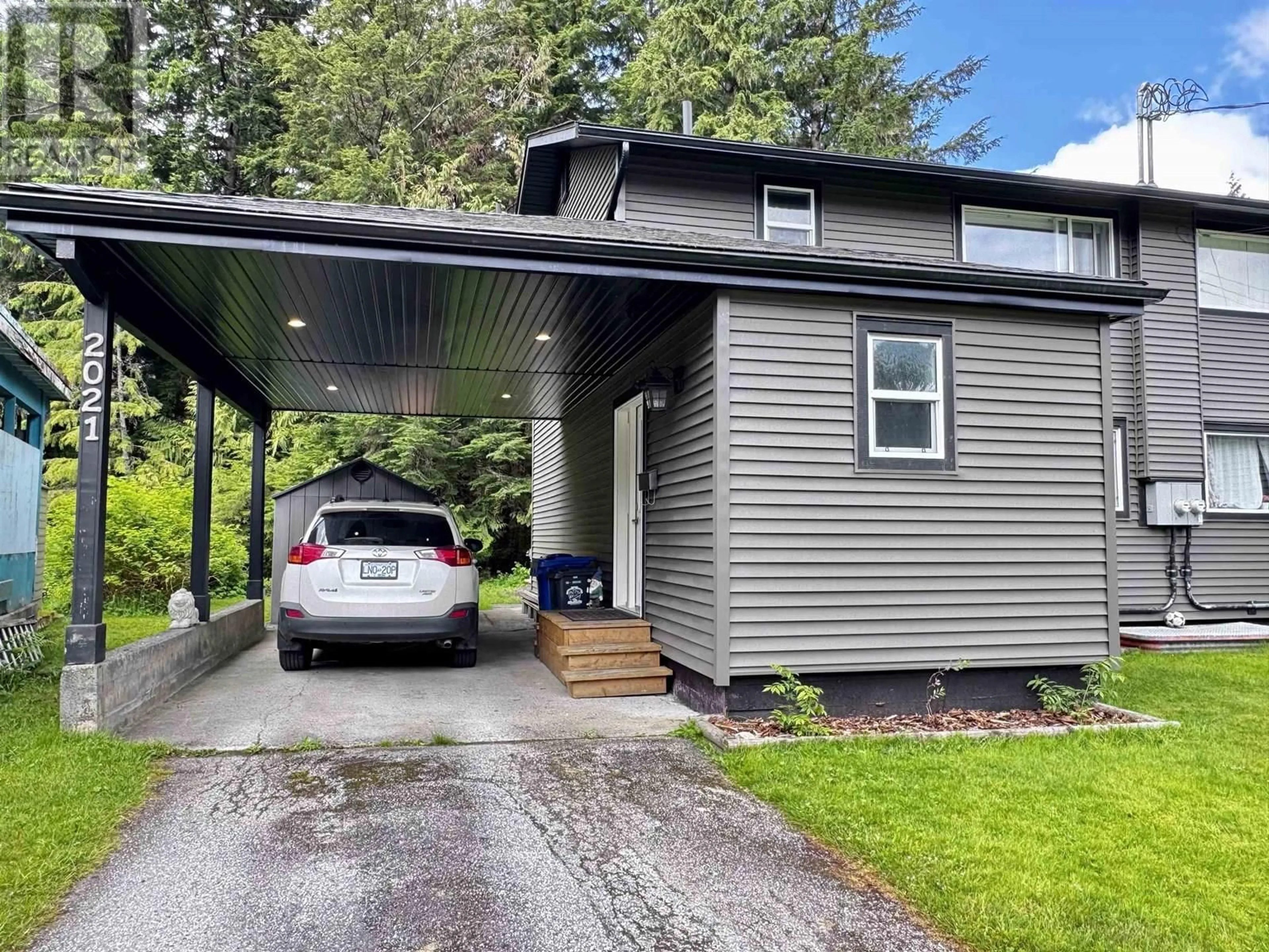 Home with vinyl exterior material, street for 2021 SEAL COVE CIRCLE, Prince Rupert British Columbia V8J2G4