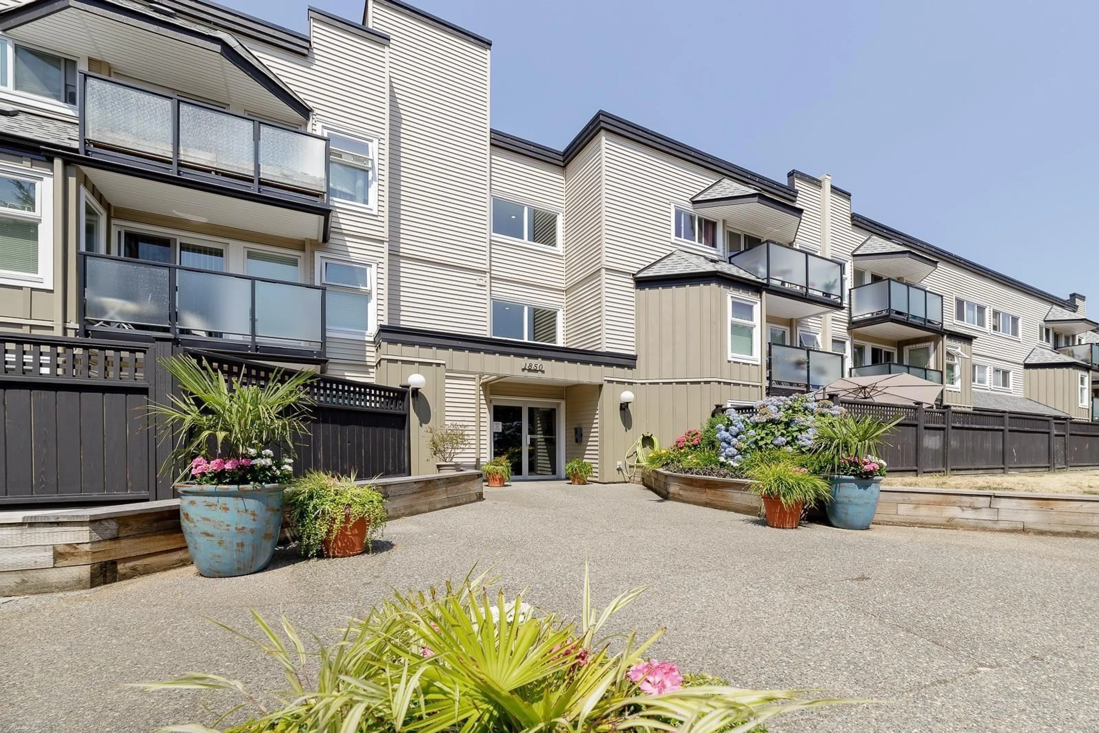 Patio, mountain view for 104 - 1850 E SOUTHMERE, Surrey British Columbia V4A6Y6