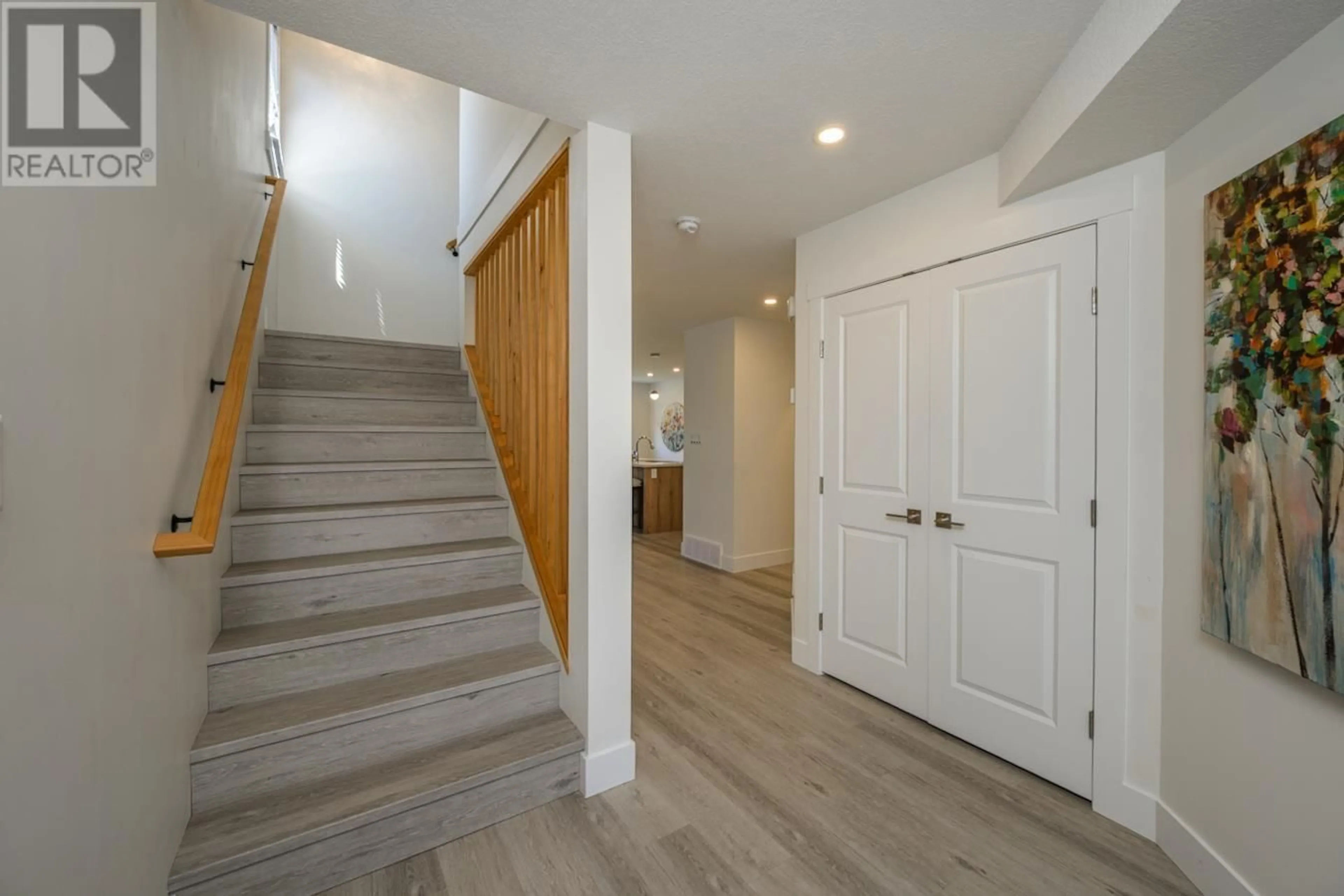 Indoor entryway for 113 - 6664 WESTMOUNT DRIVE, Prince George British Columbia V2N6R3