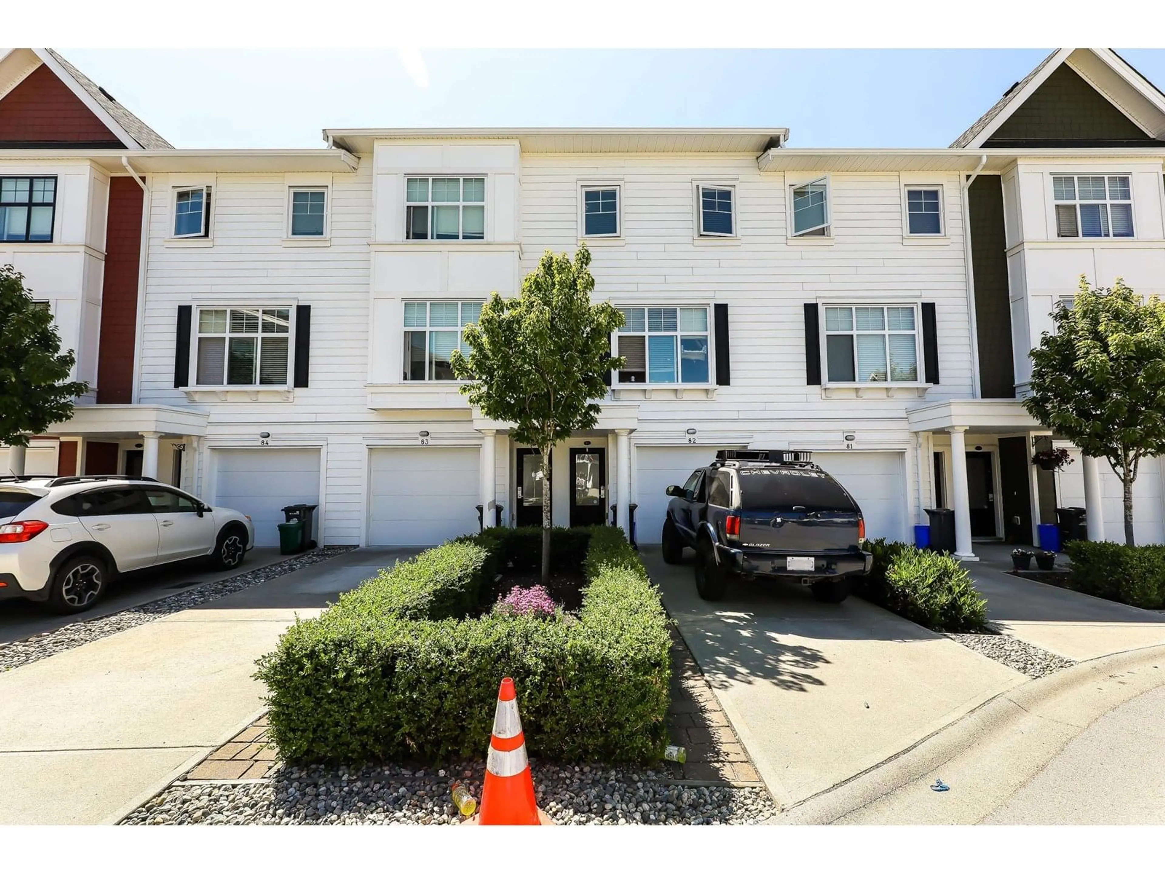 A pic from outside/outdoor area/front of a property/back of a property/a pic from drone, street for 82 - 27735 ROUNDHOUSE, Abbotsford British Columbia V4X0B9