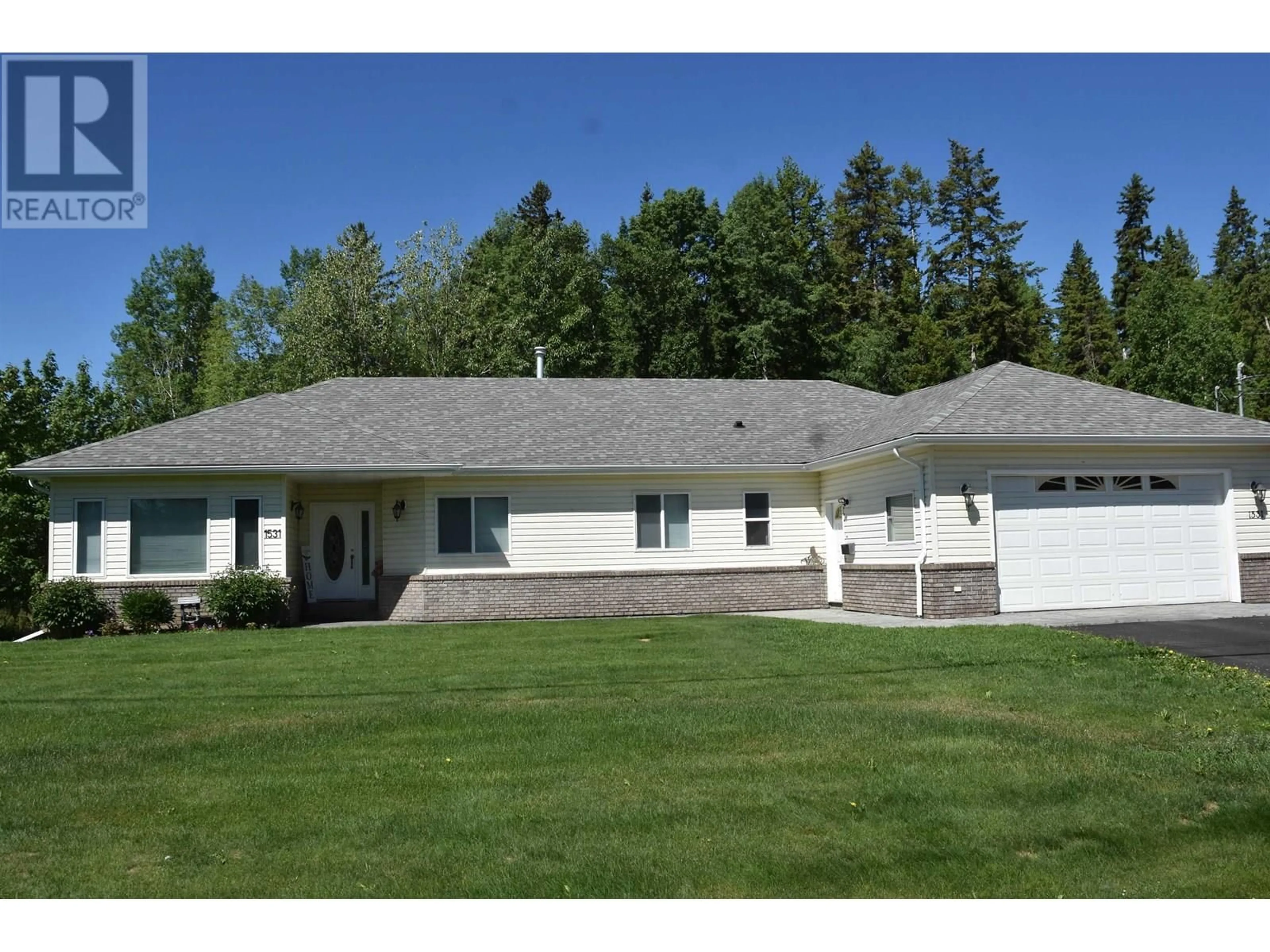 Home with vinyl exterior material, unknown for 1531 BEACH CRESCENT, Quesnel British Columbia V2J4J5