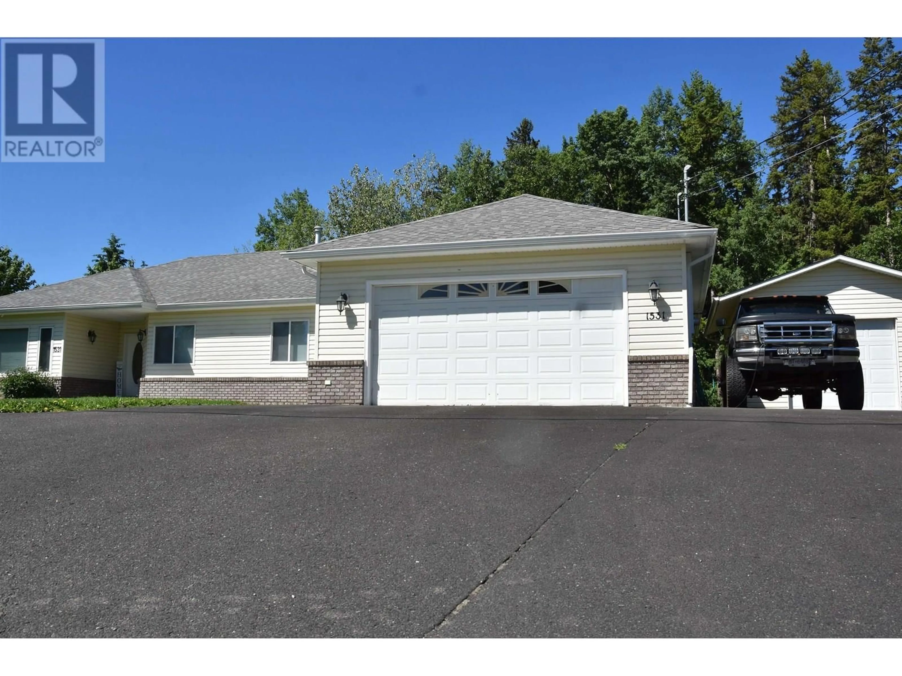 Indoor garage for 1531 BEACH CRESCENT, Quesnel British Columbia V2J4J5