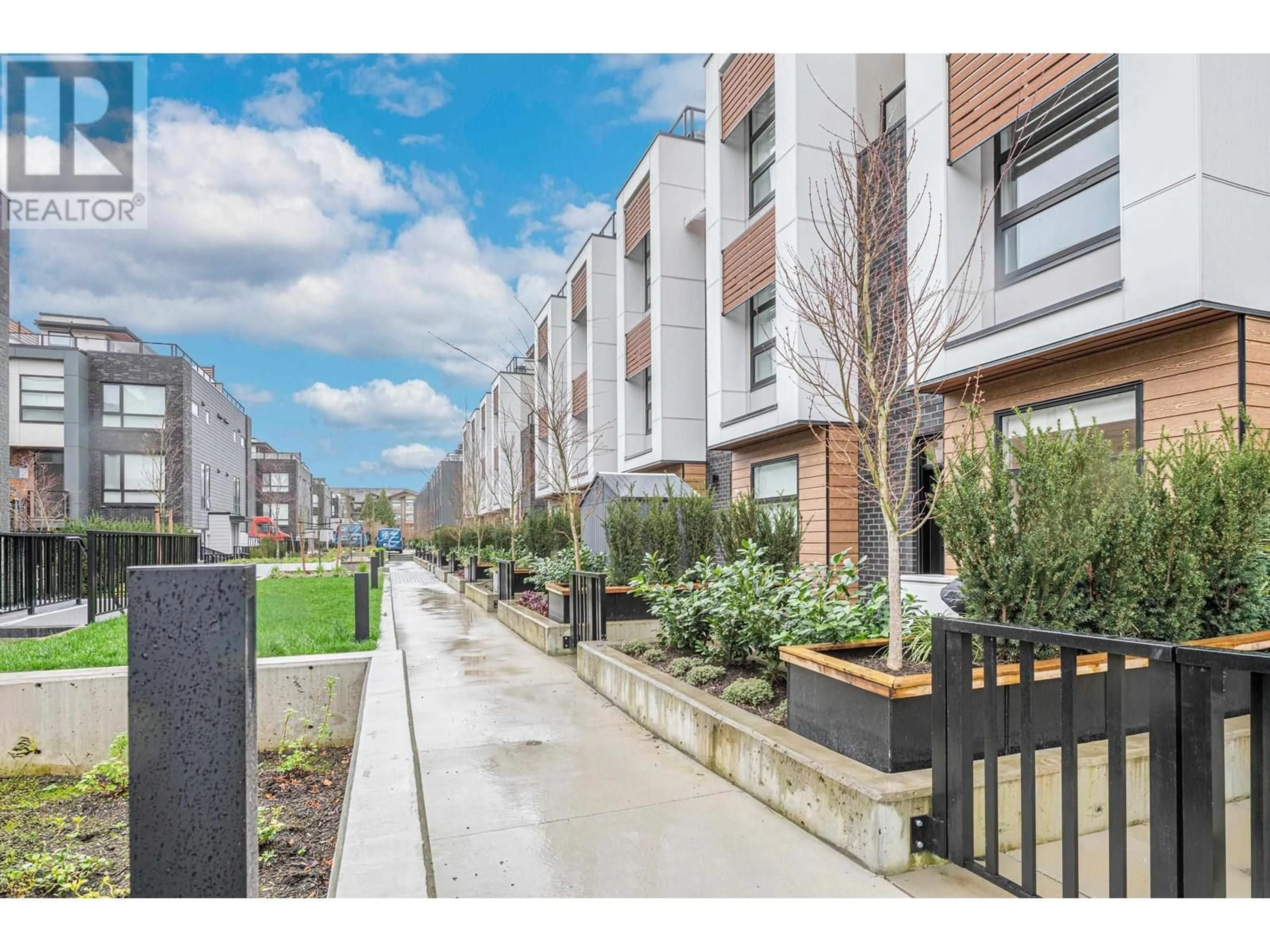 A pic from outside/outdoor area/front of a property/back of a property/a pic from drone, street for 1204 - 6085 IRMIN STREET, Burnaby British Columbia V5J0J7
