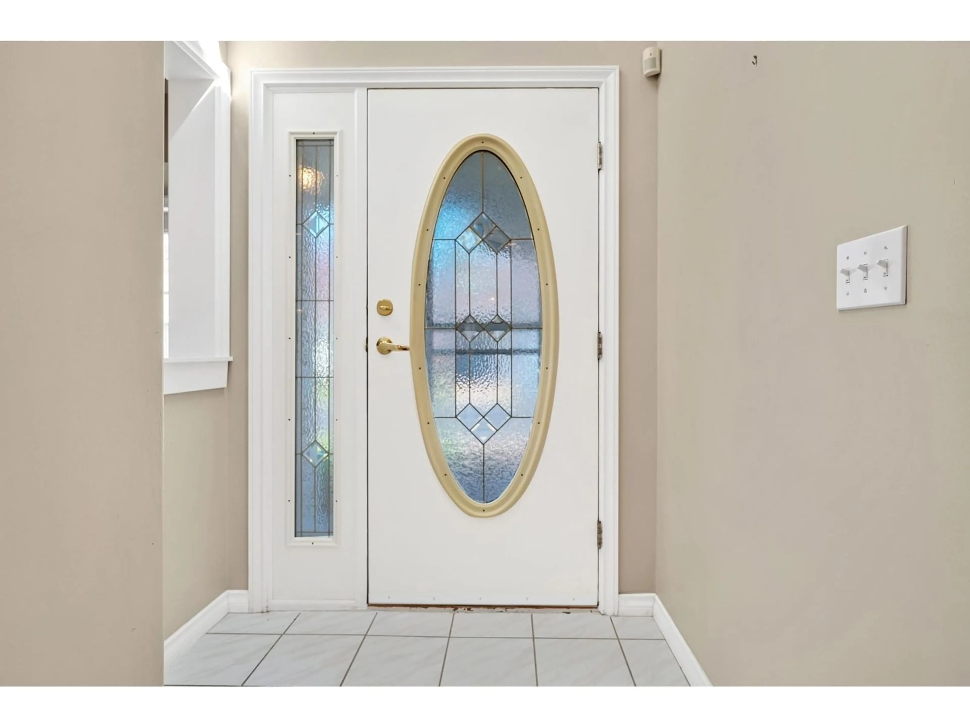 Indoor entryway for 53 - 21746 52, Langley British Columbia V2Y1L4