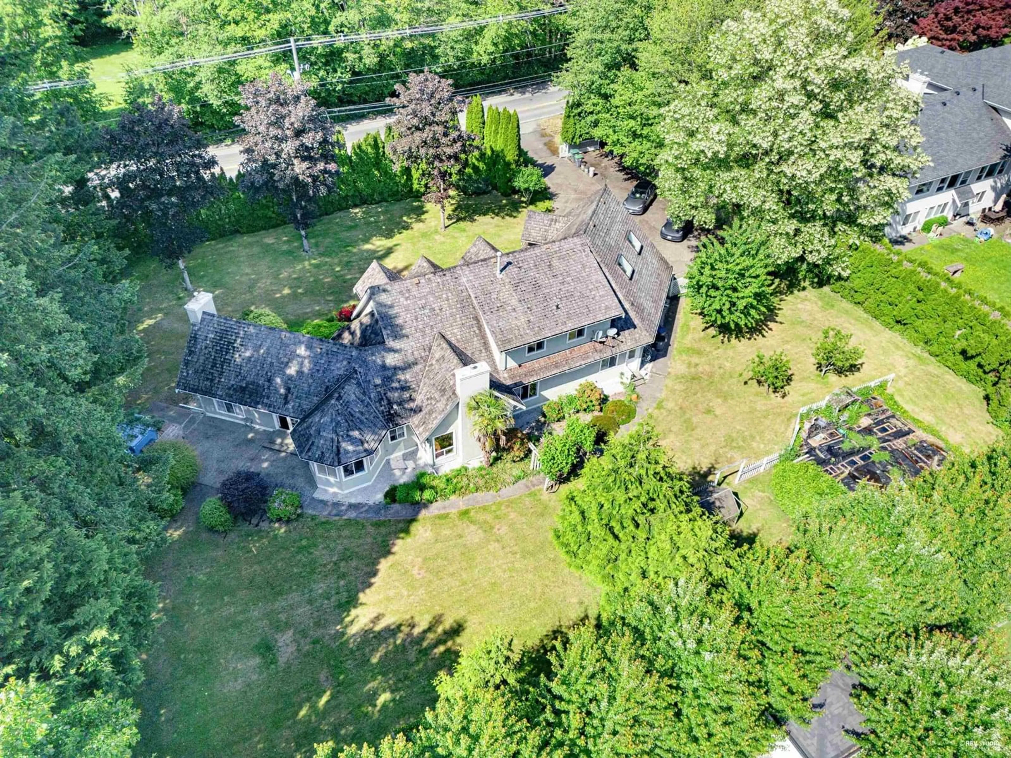 A pic from outside/outdoor area/front of a property/back of a property/a pic from drone, street for 14360 32, Surrey British Columbia V4P2J5