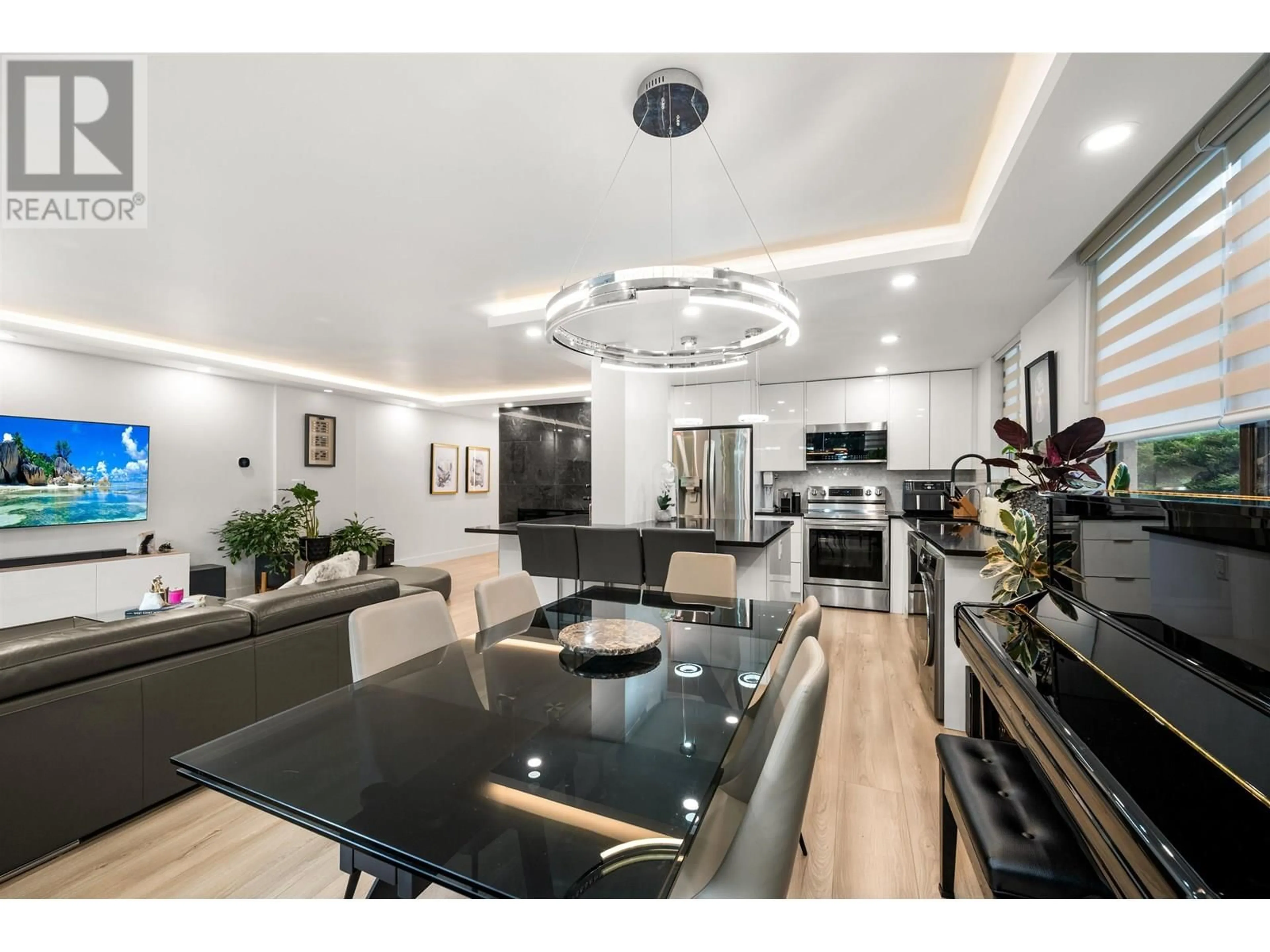 Unknown for L1 - 555 13TH STREET, West Vancouver British Columbia V7T2N8