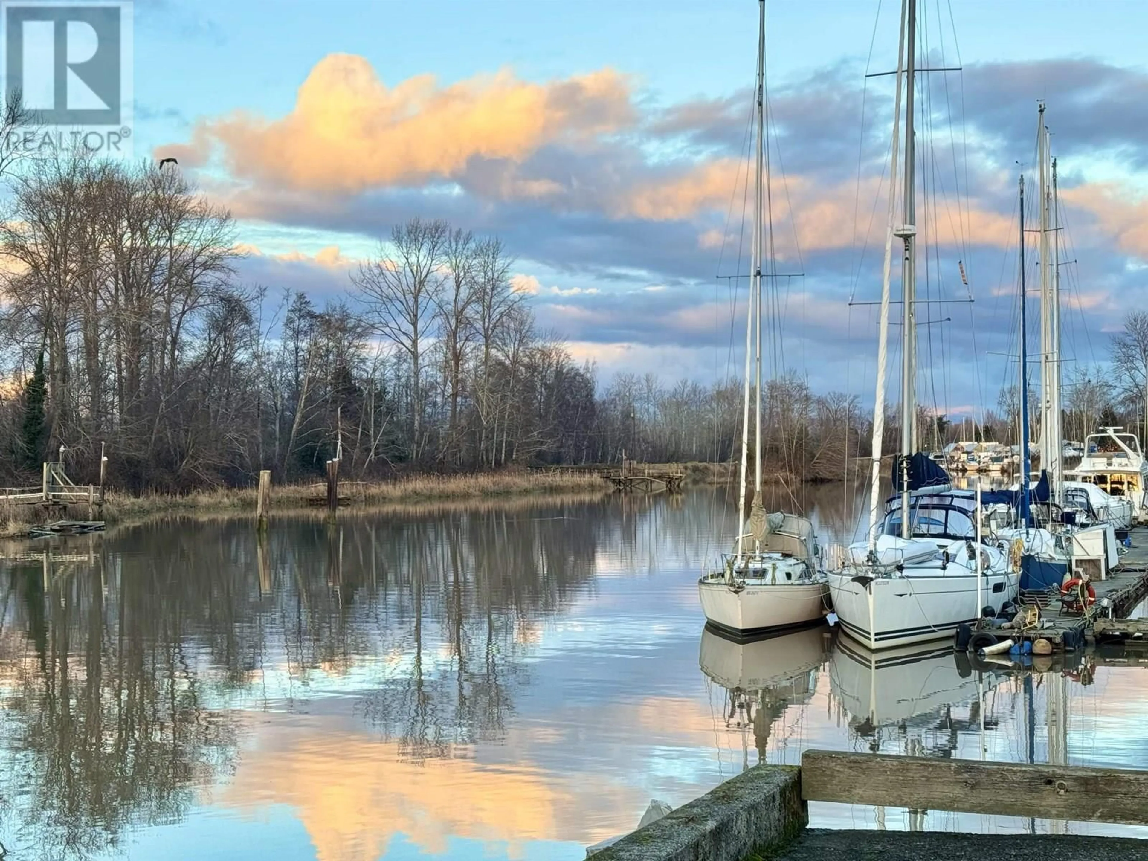 Blurry image for 108 - 4753 RIVER ROAD, Delta British Columbia V4K1R9