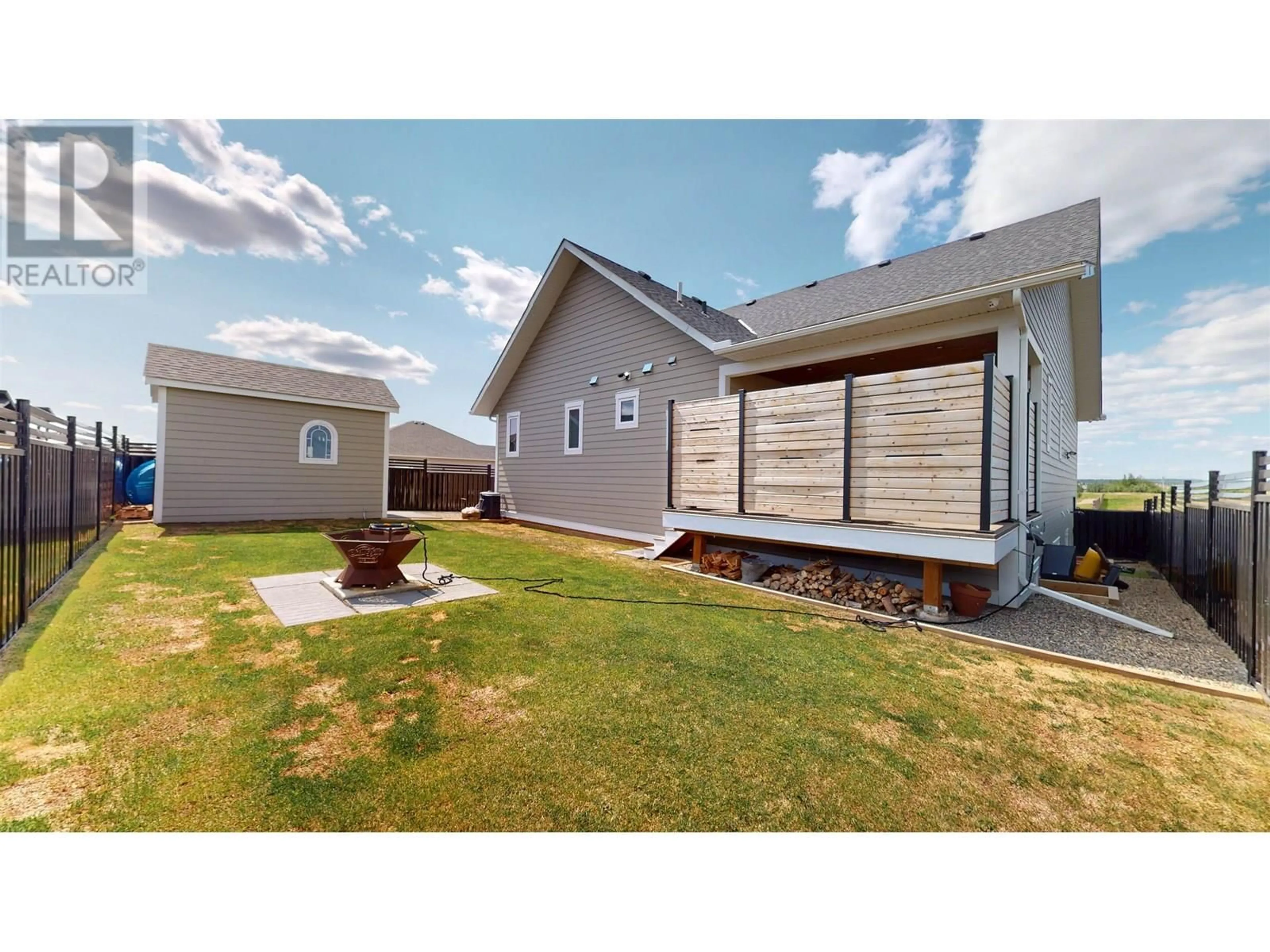 Home with vinyl exterior material, unknown for 10703 111 STREET, Fort St. John British Columbia V1J0N3