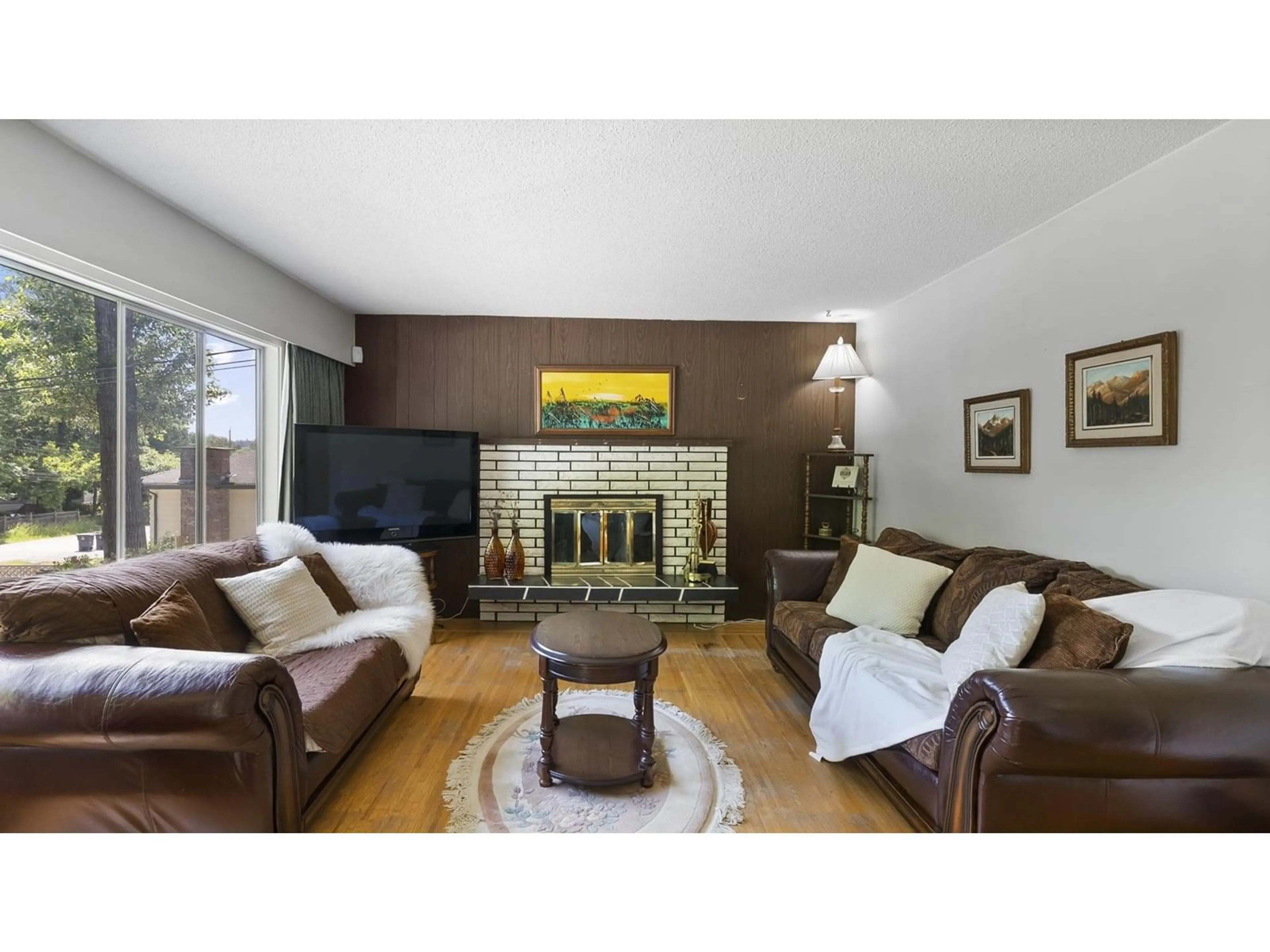Living room with furniture, unknown for 6727 138, Surrey British Columbia V3W5G9
