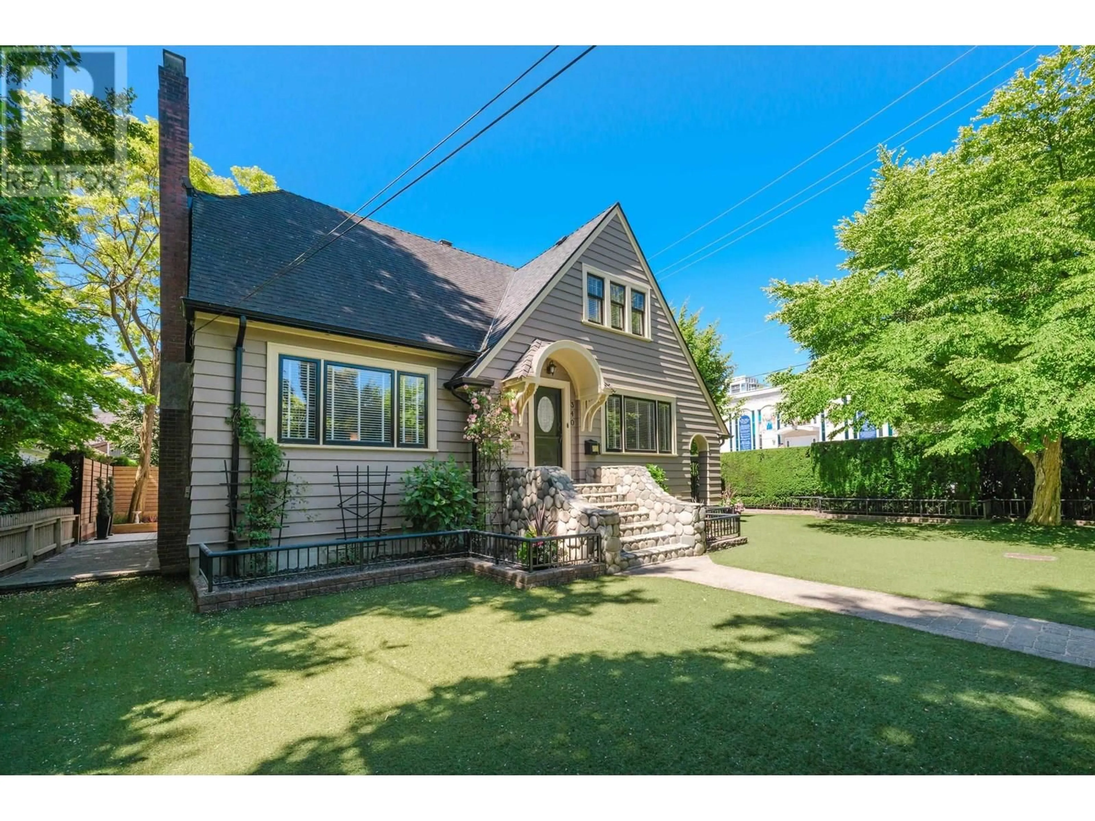 Unknown for 340 FIFTH STREET, New Westminster British Columbia V3L2X4