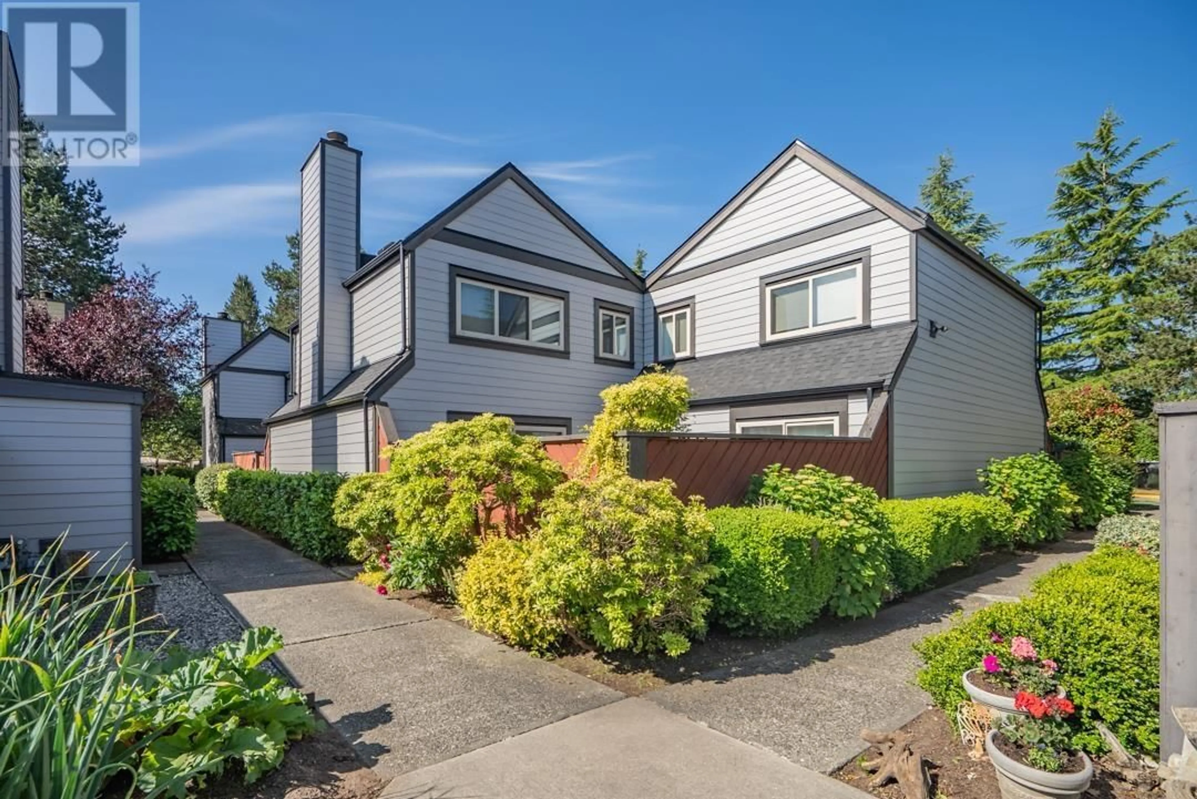 Home with vinyl exterior material, street for 109 - 5421 10TH AVENUE, Tsawwassen British Columbia V4M3T9