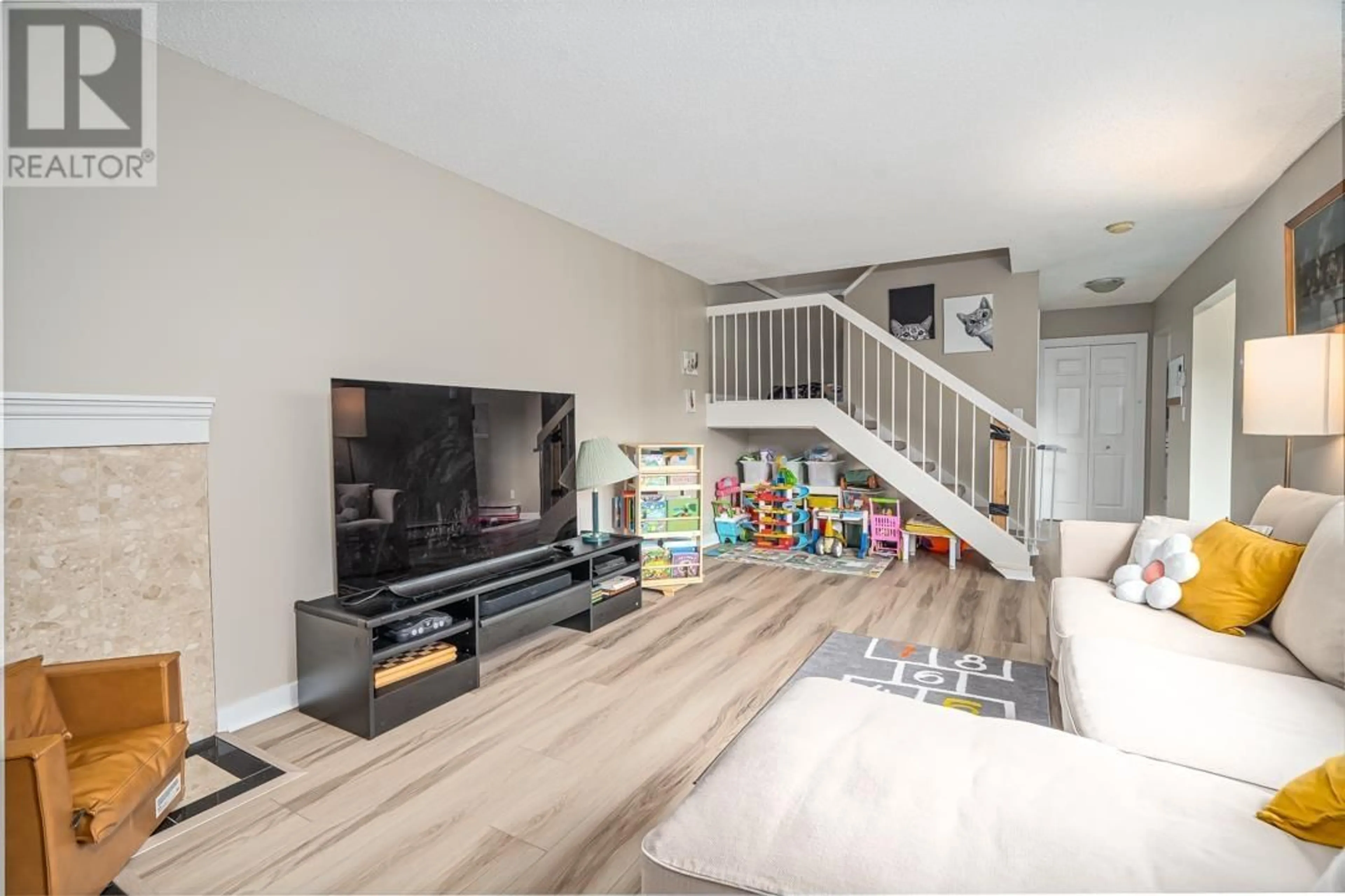 Unknown for 109 - 5421 10TH AVENUE, Tsawwassen British Columbia V4M3T9