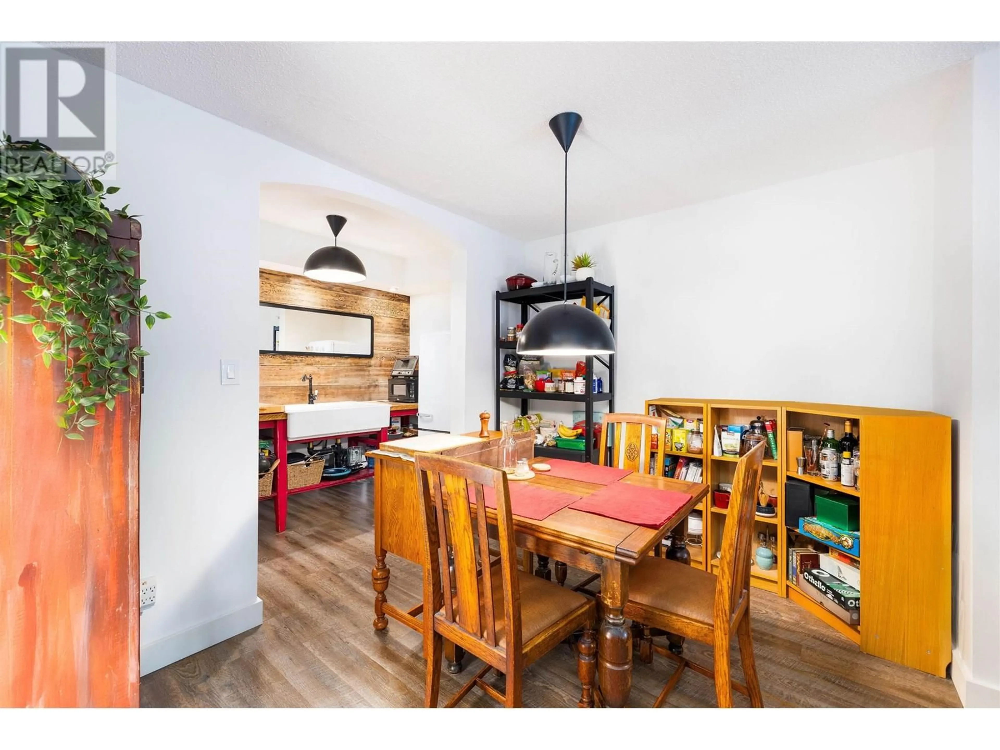 Dining room, wood/laminate floor for 201 - 1515 5TH AVENUE, Vancouver British Columbia V5N1L6
