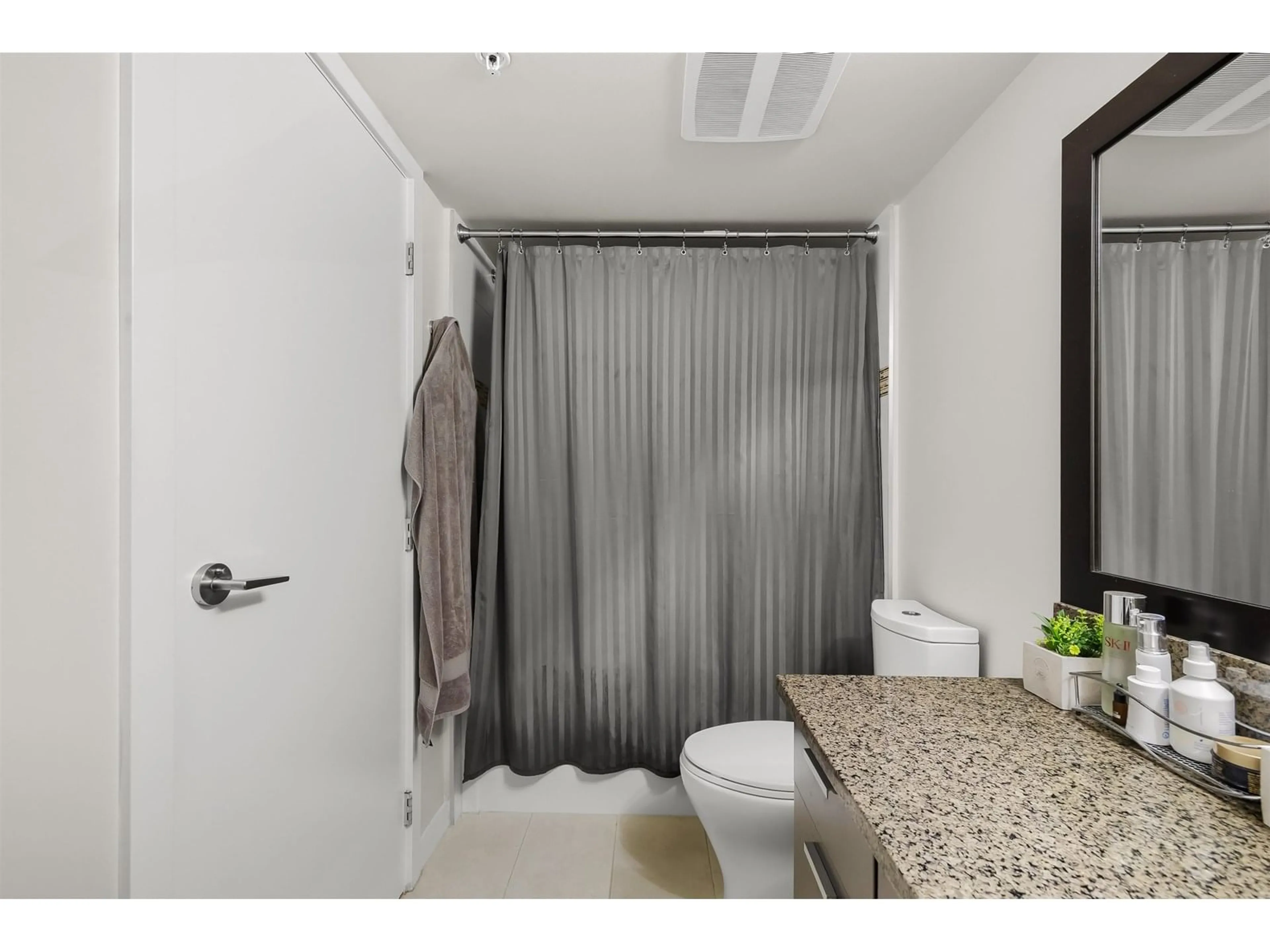 Standard bathroom, unknown for 225 - 7511 120, Delta British Columbia V4C0C1