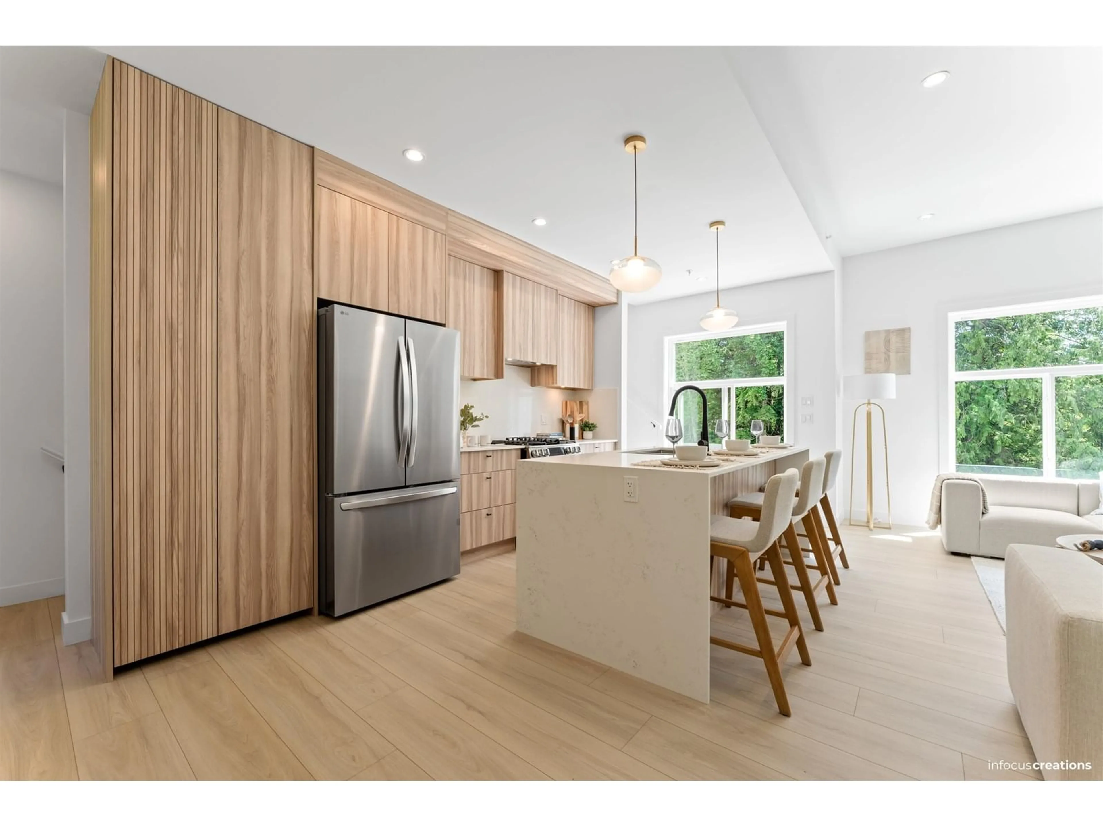 Open concept kitchen, wood/laminate floor for 4 - 8924 CEDAR, Mission British Columbia V4S1A3