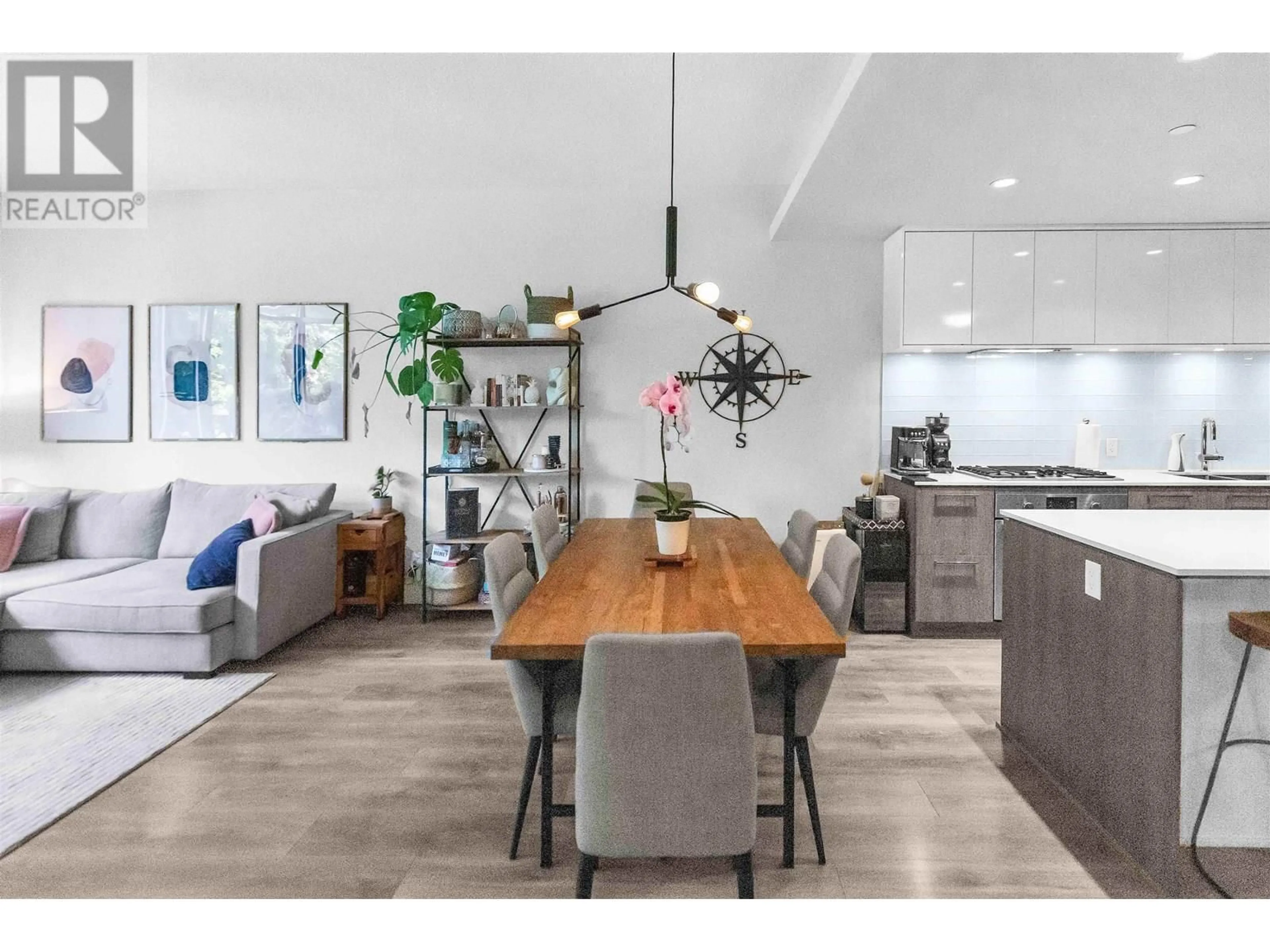 Open concept kitchen, unknown for 104 - 680 SEYLYNN CRESCENT, North Vancouver British Columbia V7J0B5
