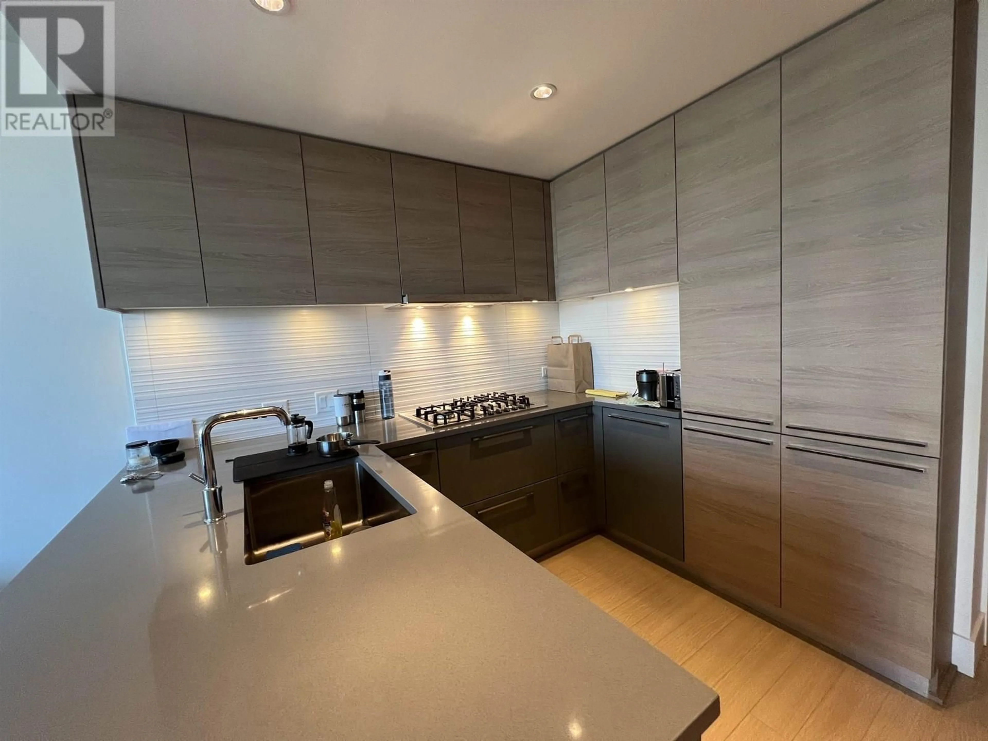 Unknown for 903 - 7388 KINGSWAY, Burnaby British Columbia V3N0G9