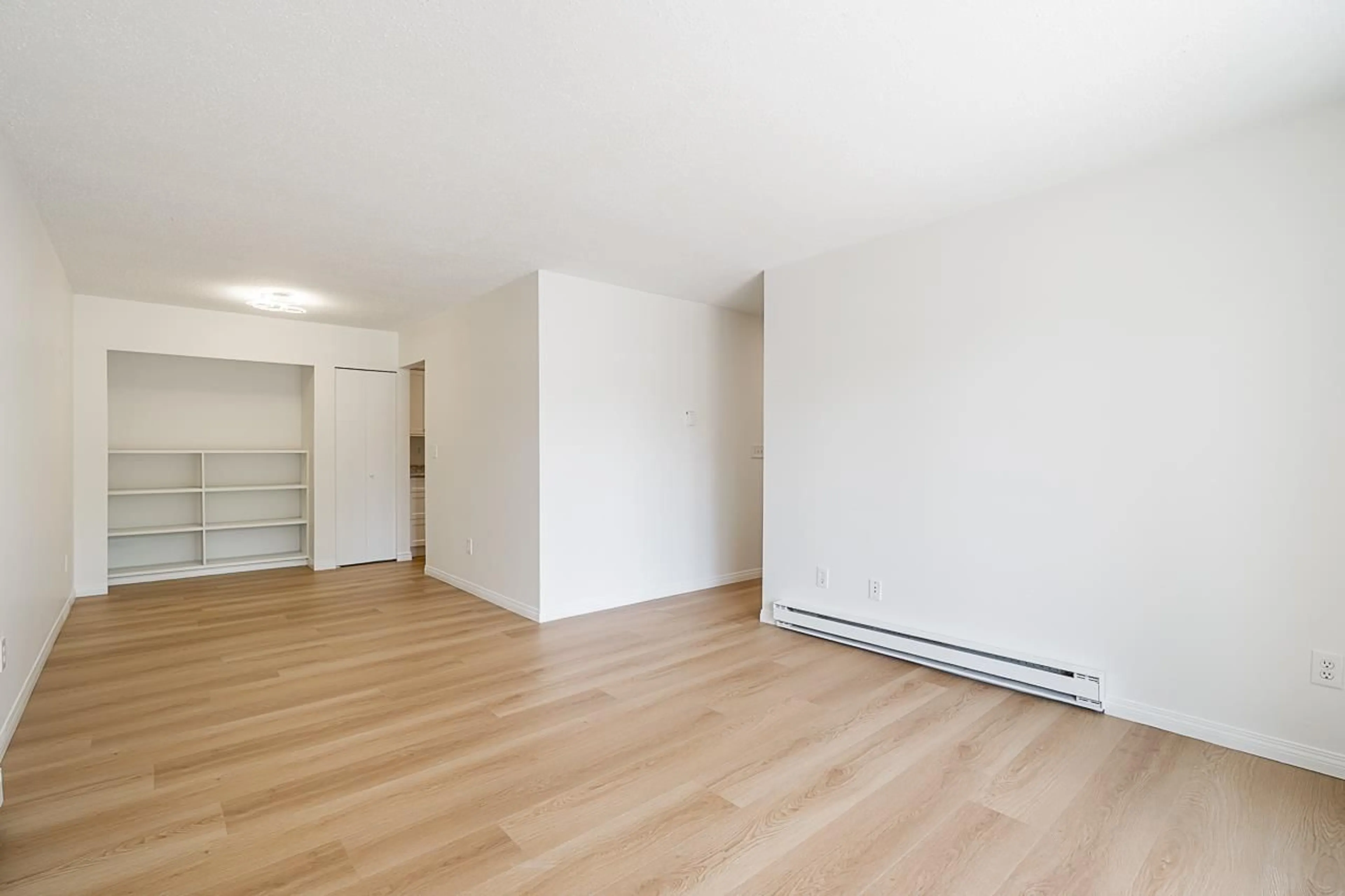 A pic of a room for 201 - 5191 203, Langley British Columbia V3A1V6