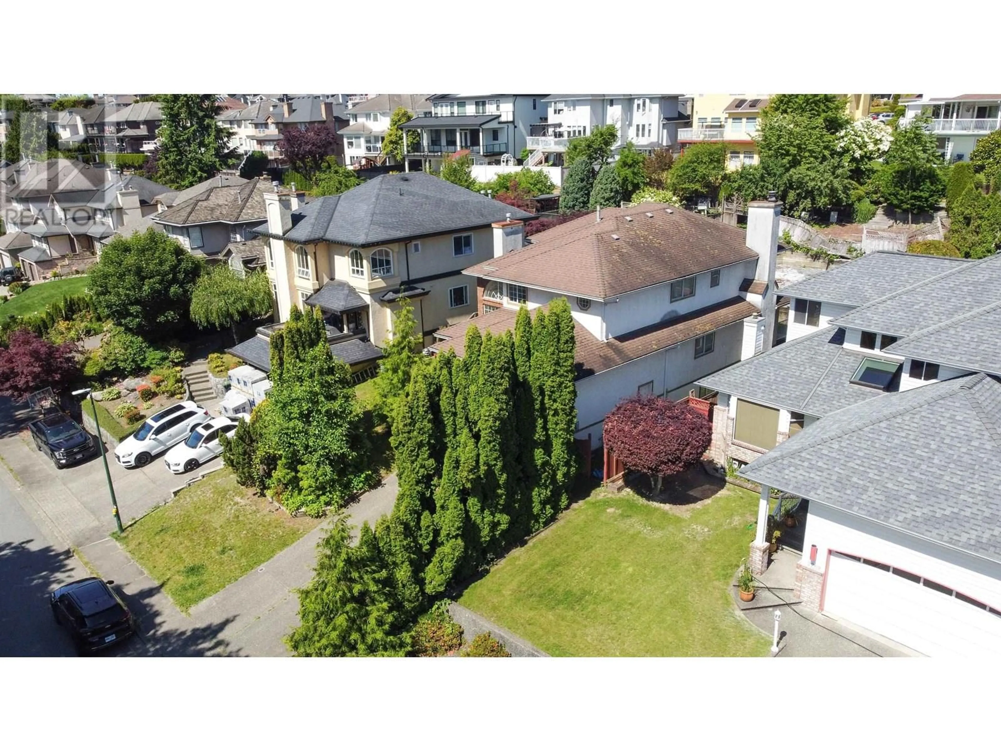 A pic from outside/outdoor area/front of a property/back of a property/a pic from drone, street for 2267 SORRENTO DRIVE, Coquitlam British Columbia V3K6P4