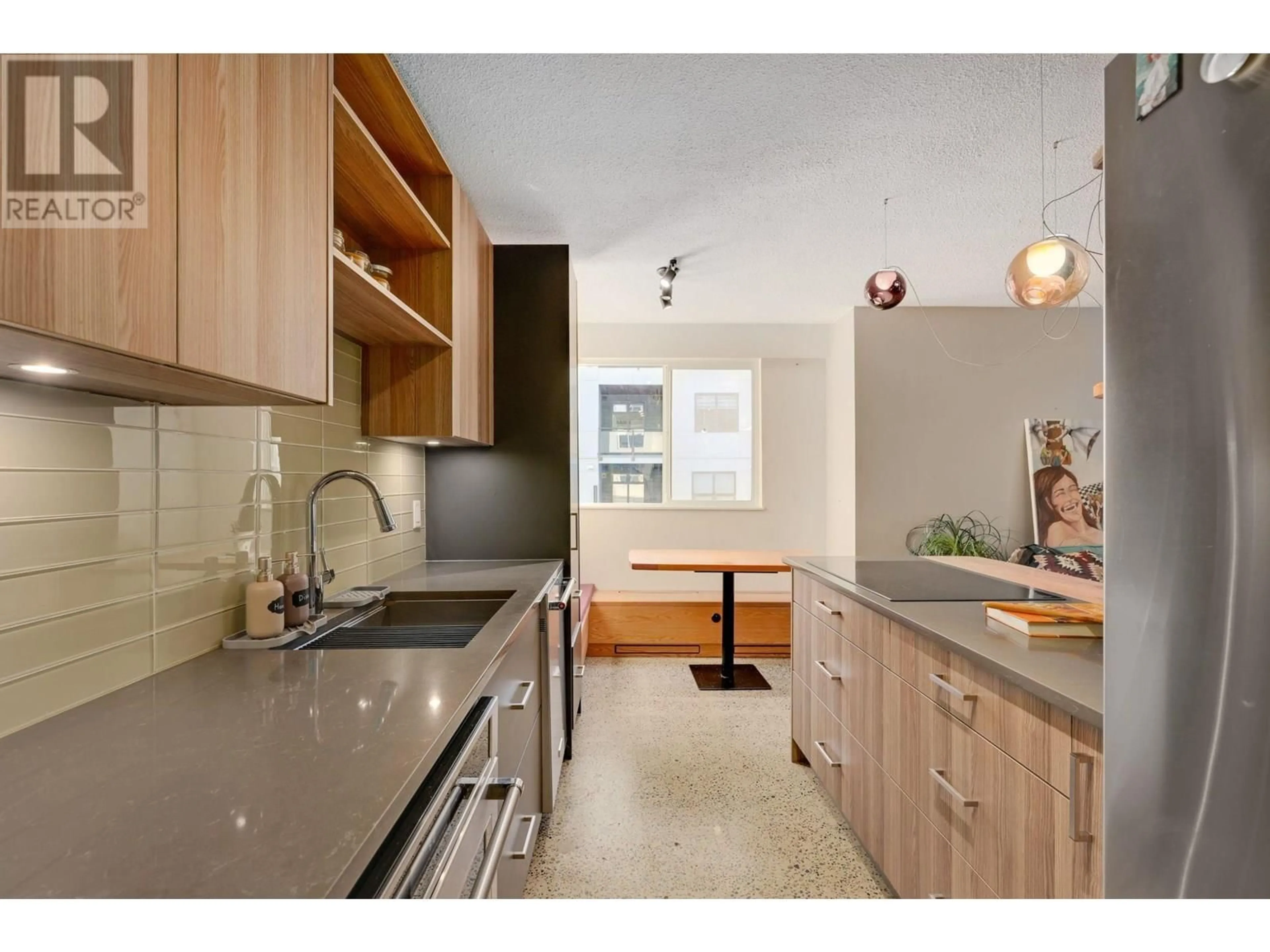 Standard kitchen, unknown for 104 - 371 ELLESMERE AVENUE, Burnaby British Columbia V5B3T1