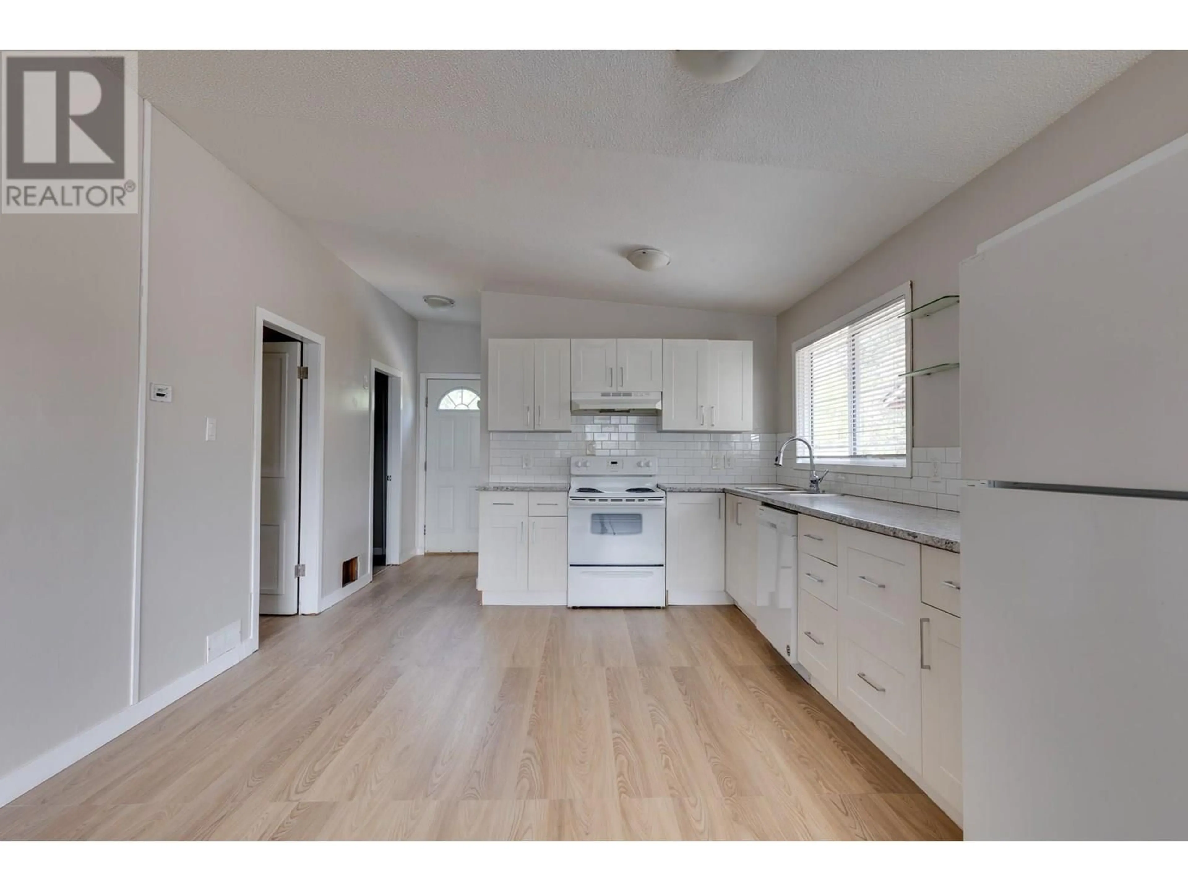 Open concept kitchen, unknown for 545 EWERT STREET, Prince George British Columbia V2M2N8