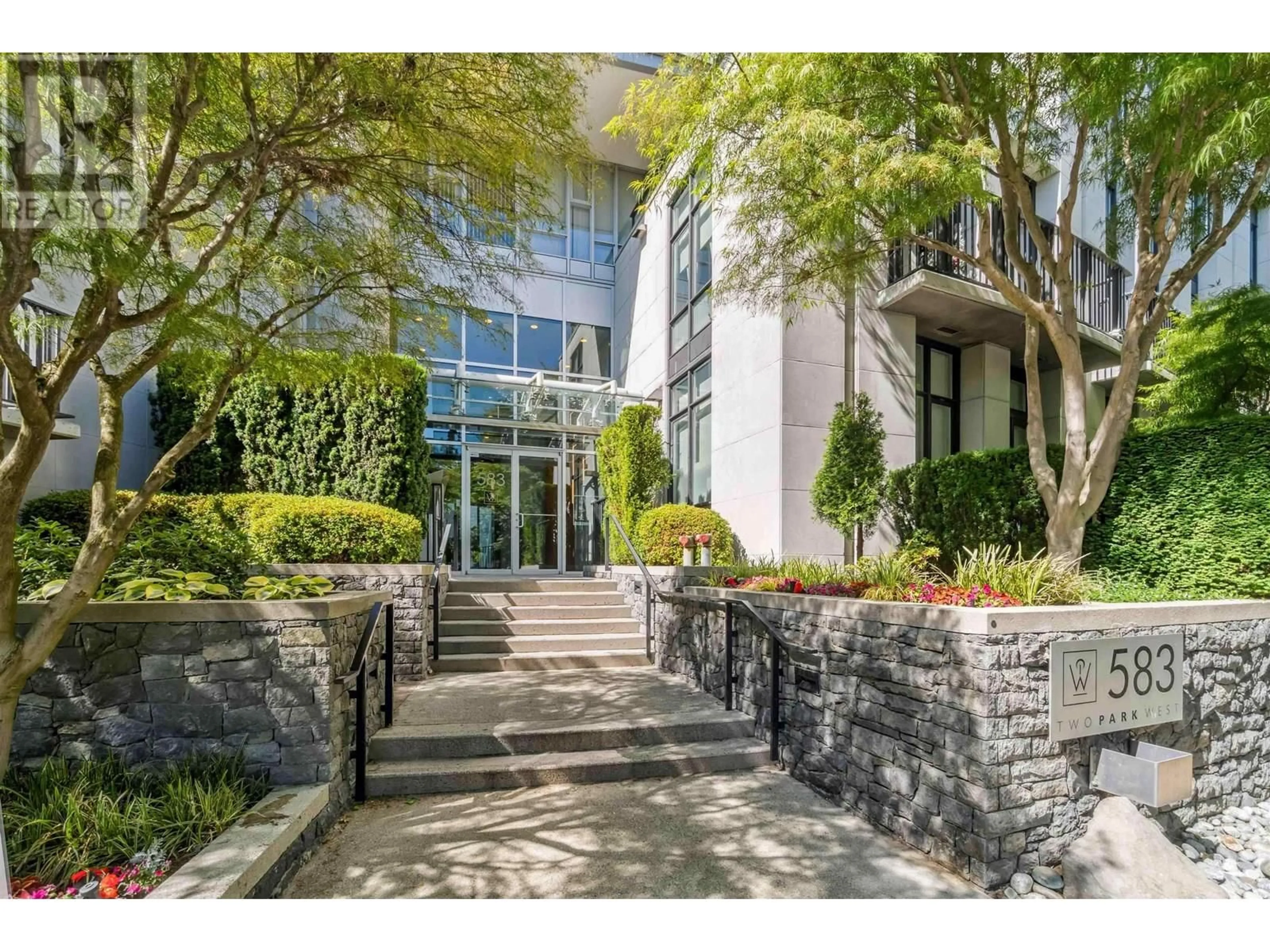 Indoor foyer for 2202 - 583 BEACH CRESCENT, Vancouver British Columbia V6Z3E6