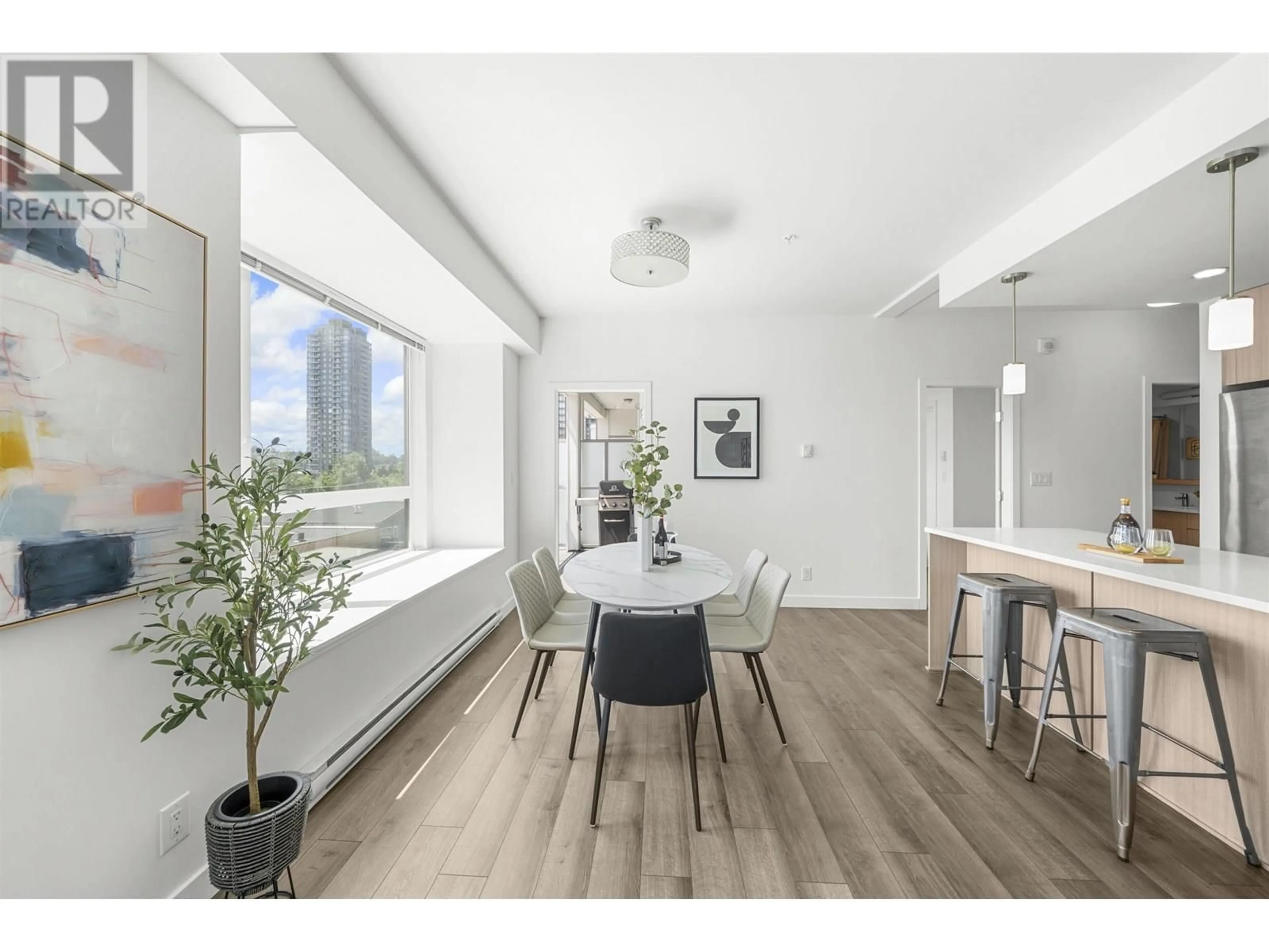 A pic of a room for 412 - 2188 MADISON AVENUE, Burnaby British Columbia V5C0J8