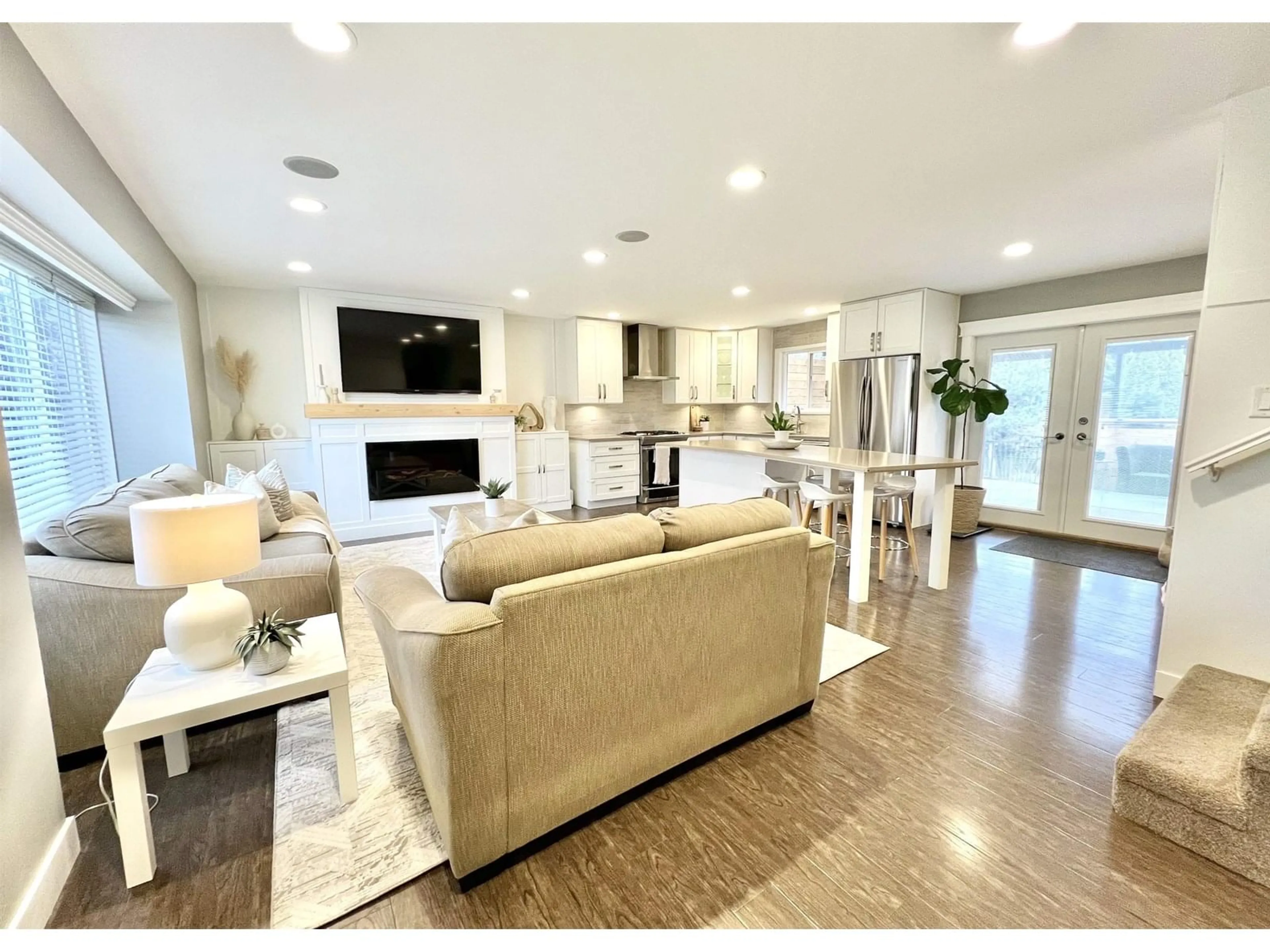 Living room with furniture, unknown for 6228 172, Surrey British Columbia V3S5W1