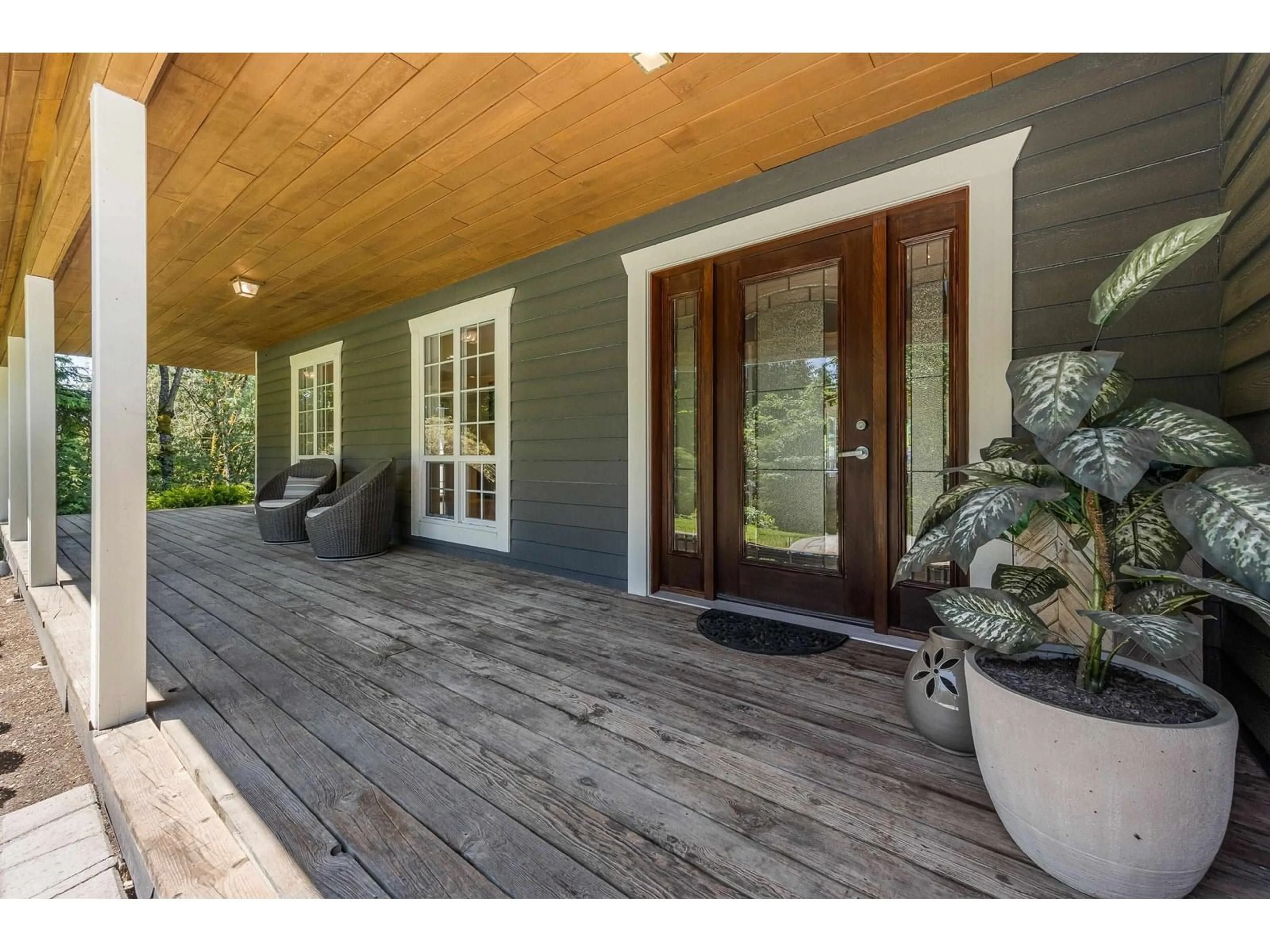 Indoor entryway for 47315 EXTROM ROAD, Chilliwack British Columbia V2R4V1