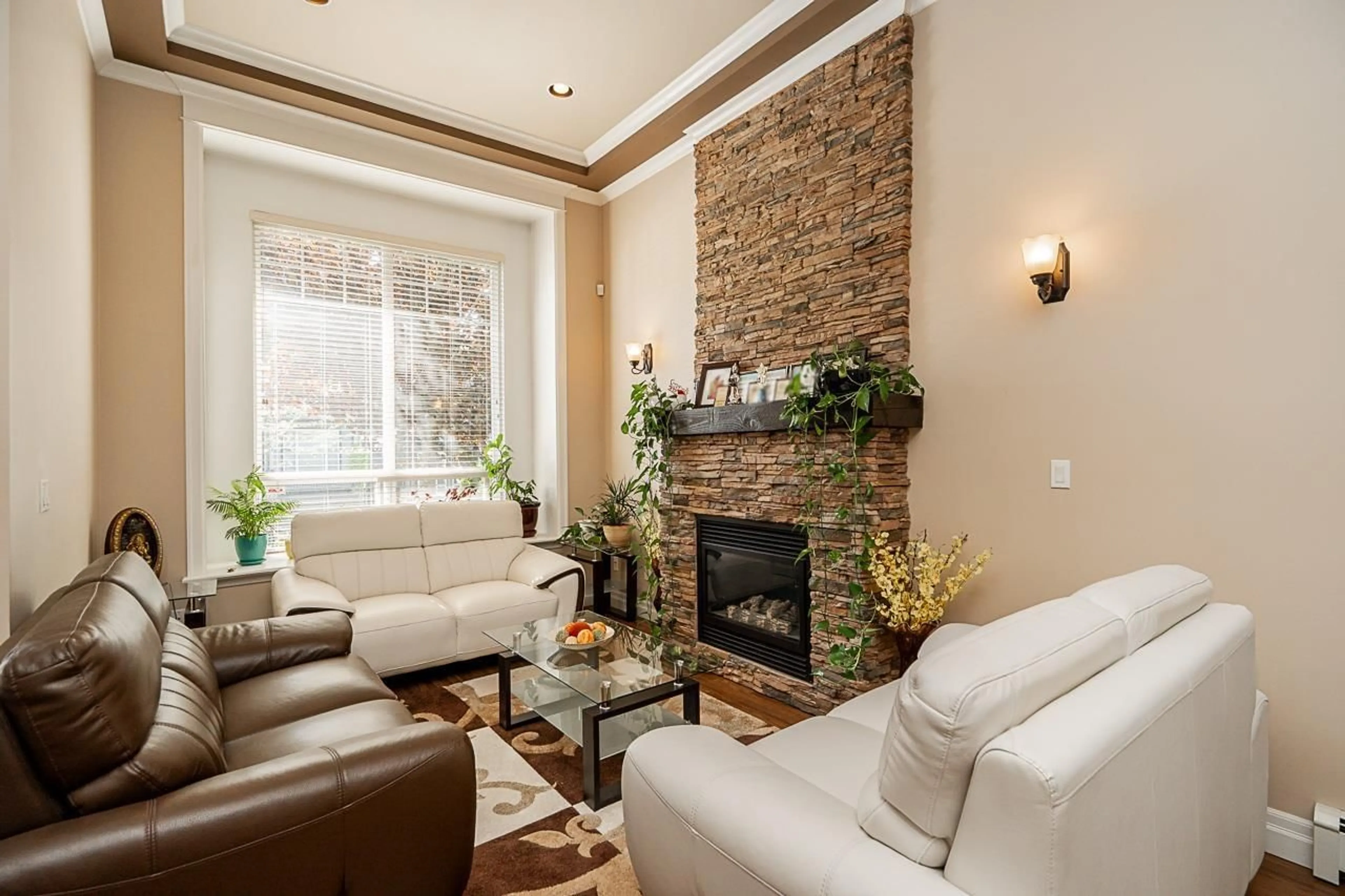 Living room with furniture, ceramic/tile floor for 6170 145A, Surrey British Columbia V3S8L1