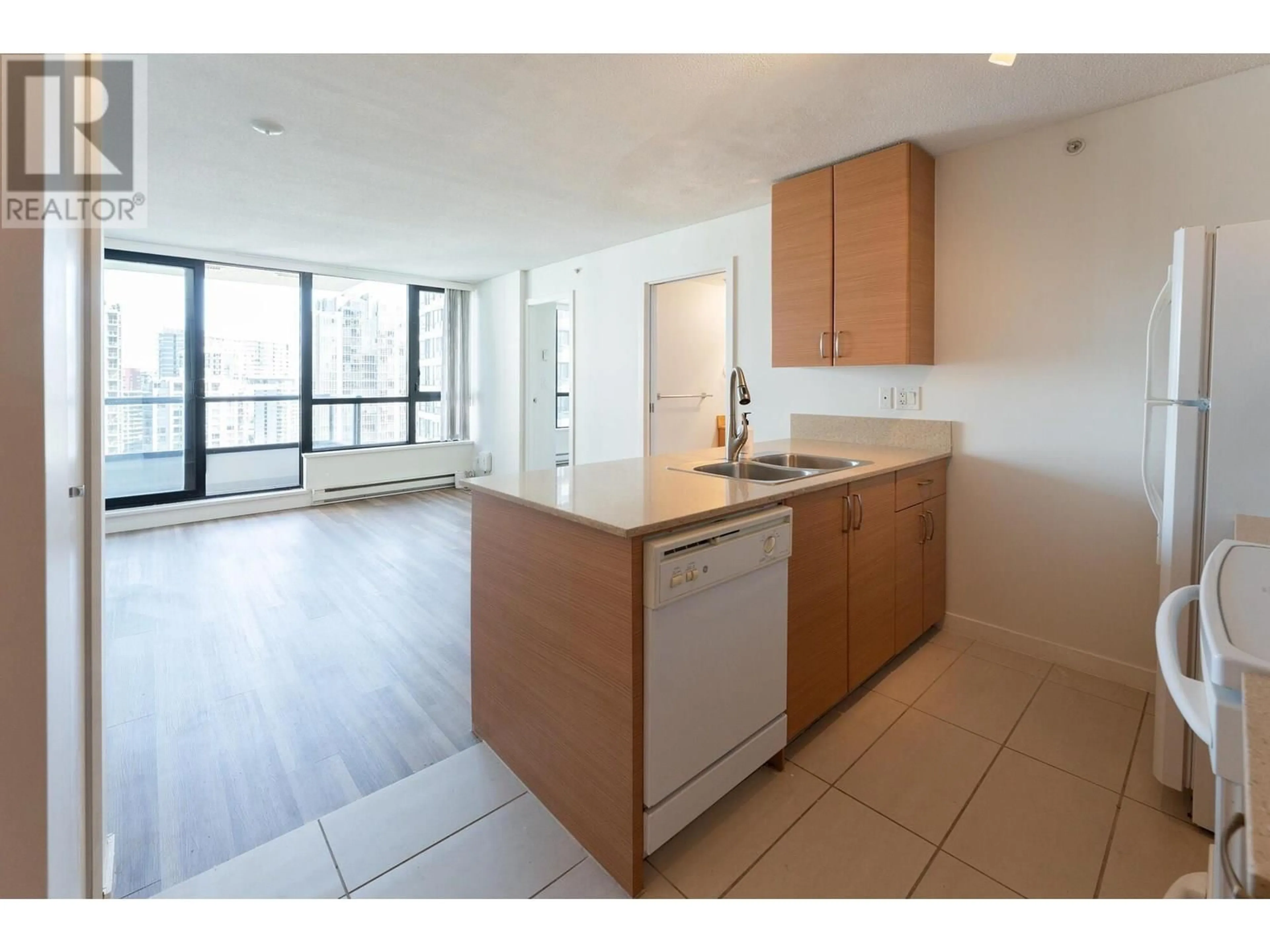 Standard kitchen, unknown for 1808 - 928 HOMER STREET, Vancouver British Columbia V6B1T7