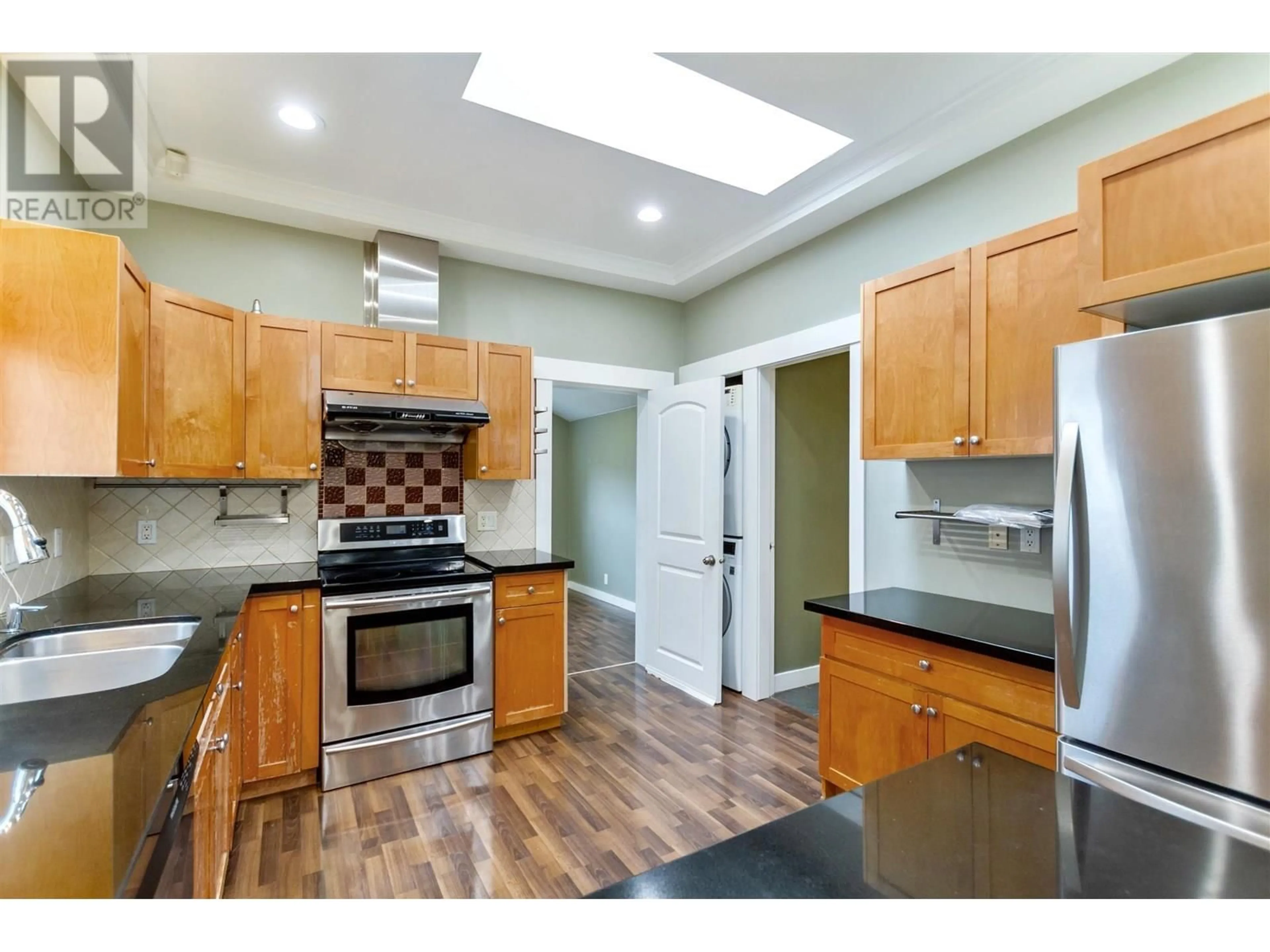 Unknown for 3423 27TH AVENUE, Vancouver British Columbia V5R1P8