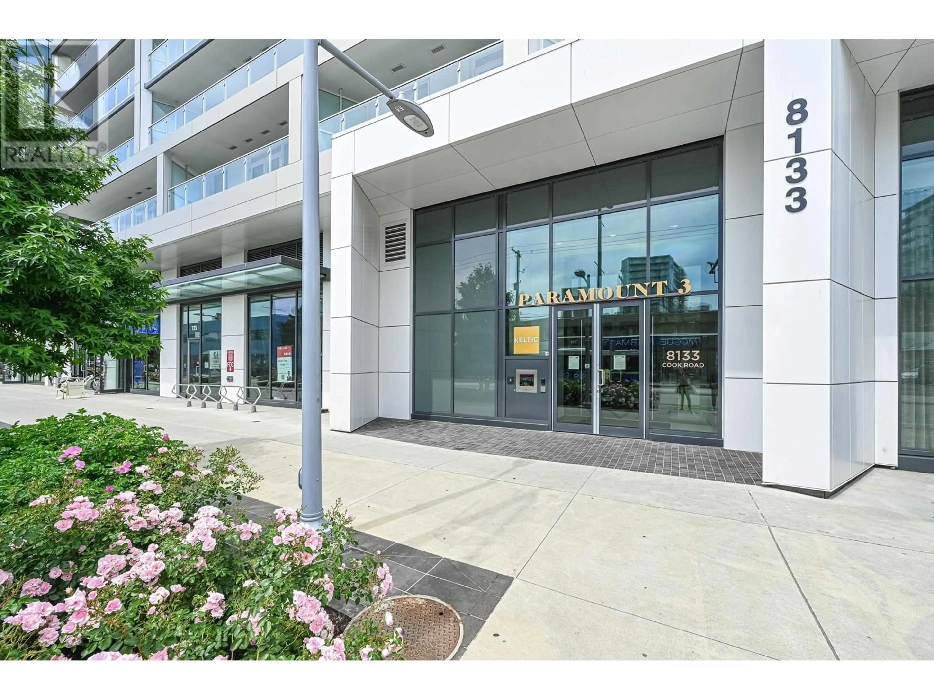Indoor foyer for 742 - 8133 COOK ROAD, Richmond British Columbia V6Y0L7