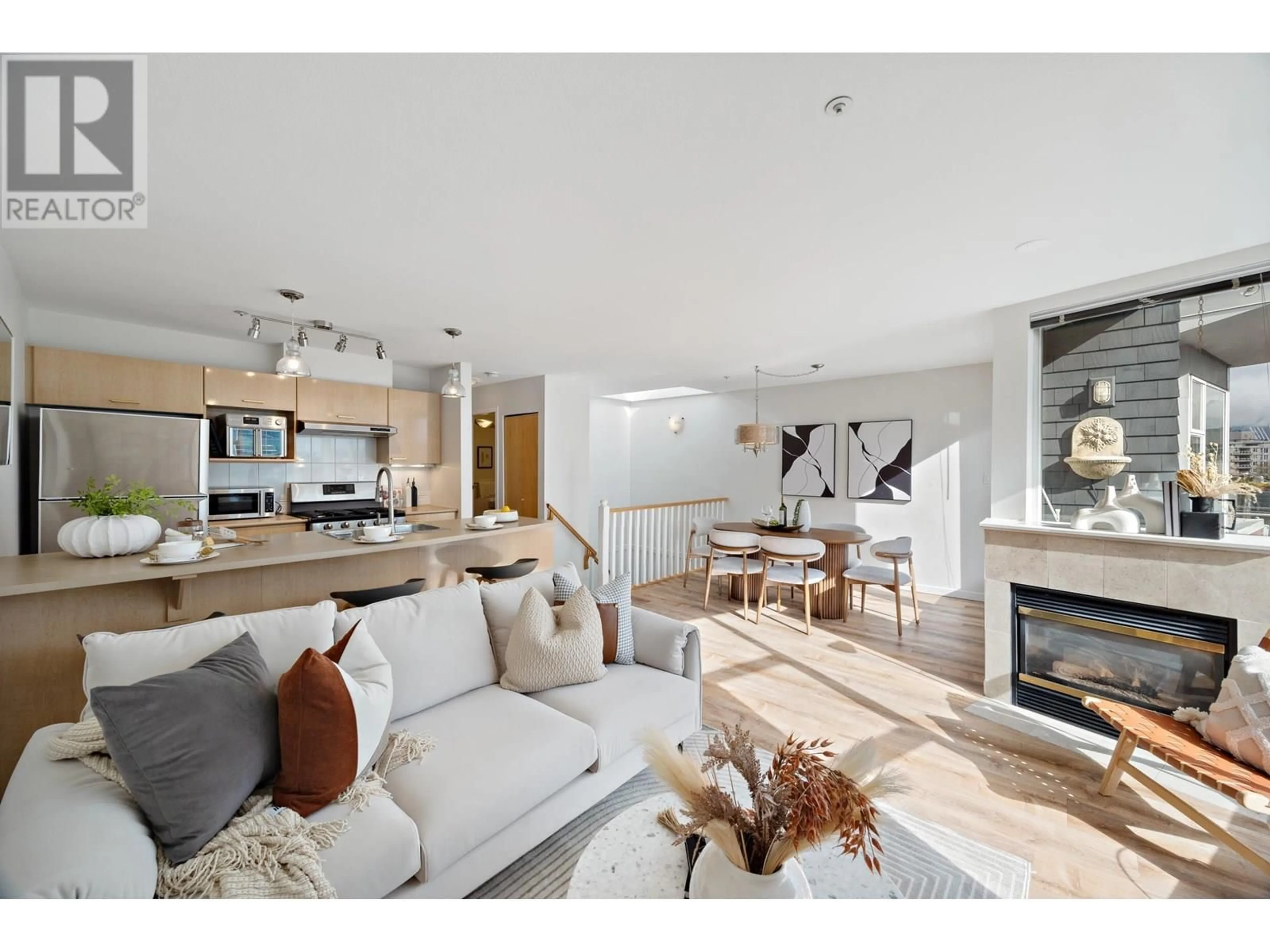 Unknown for 313 - 638 7TH AVENUE, Vancouver British Columbia V5Z1B5