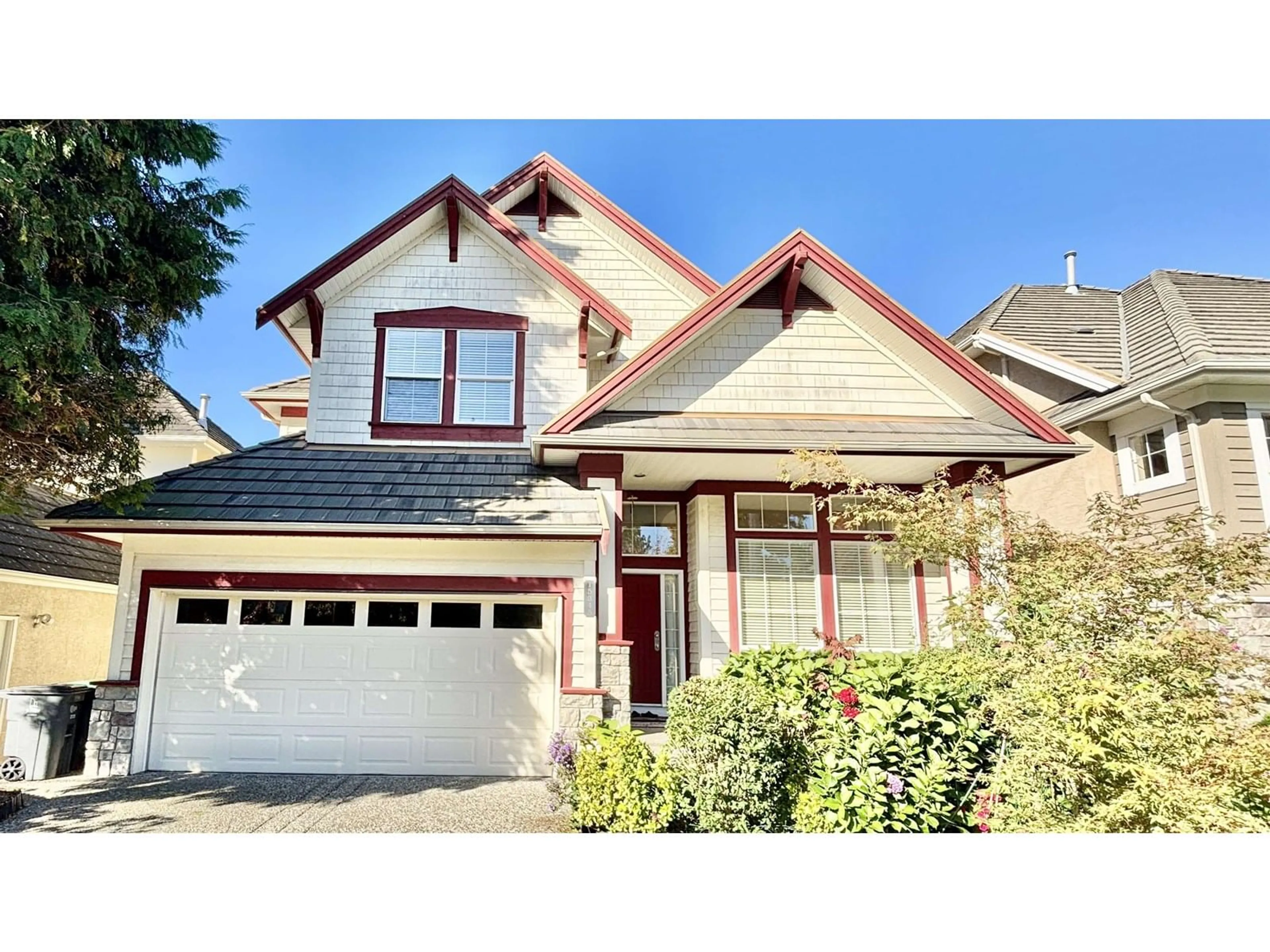 Home with vinyl exterior material, street for 15345 36, Surrey British Columbia V3Z0J5