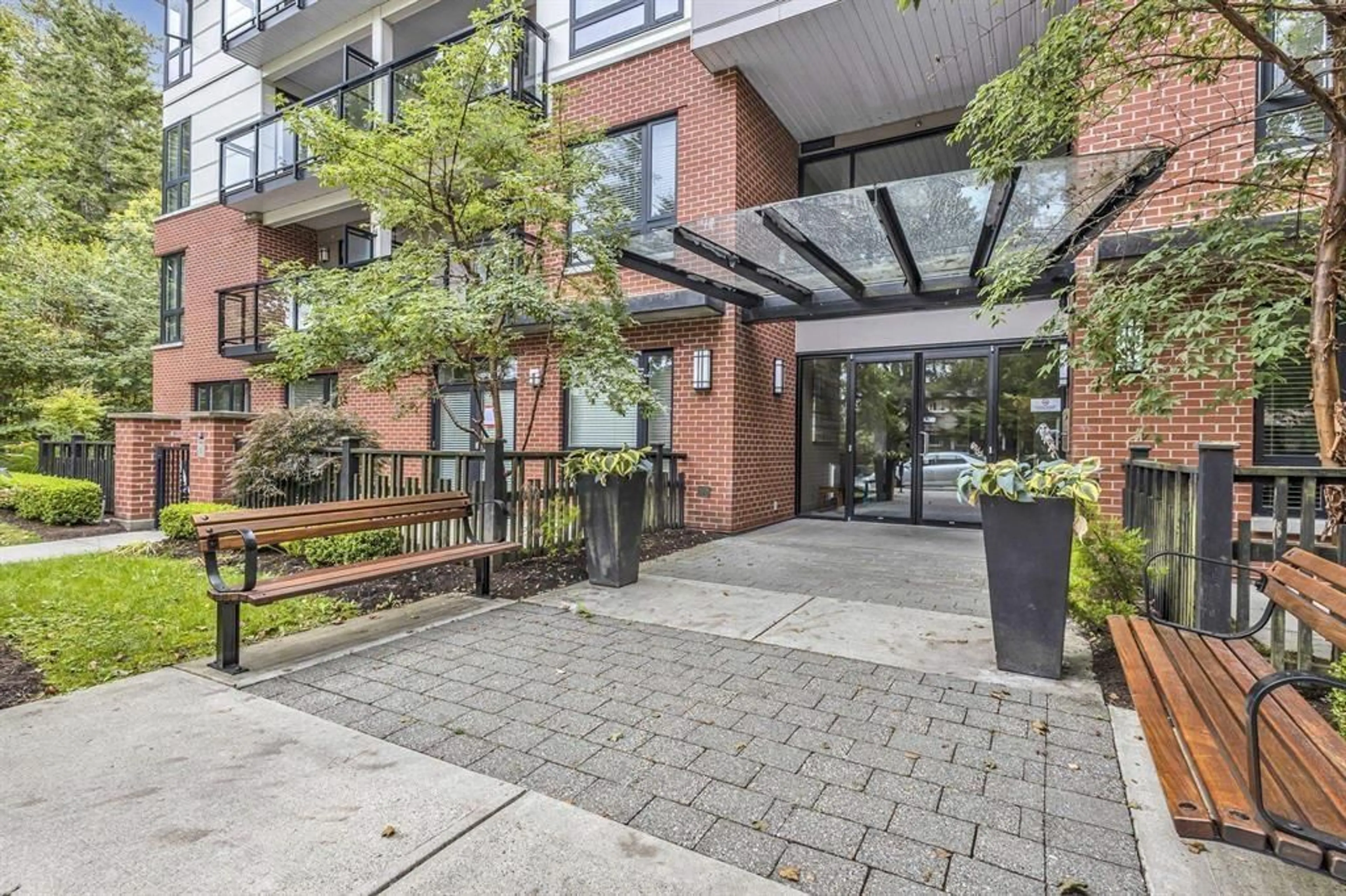 Unknown for 413 - 14358 60, Surrey British Columbia V3X0G3