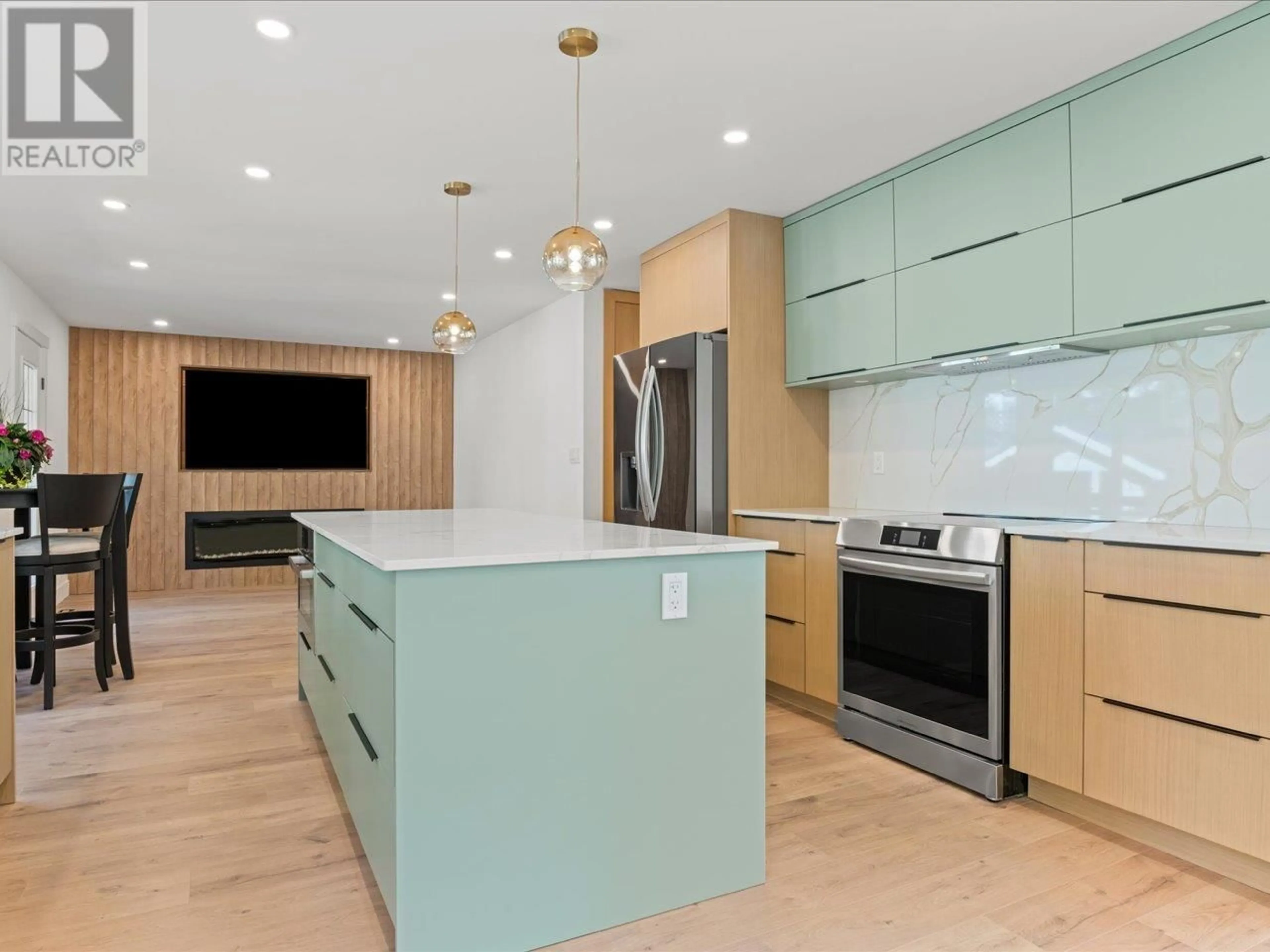 Open concept kitchen, unknown for 1135 SETTLERS COURT, Port Coquitlam British Columbia V3C5Y5