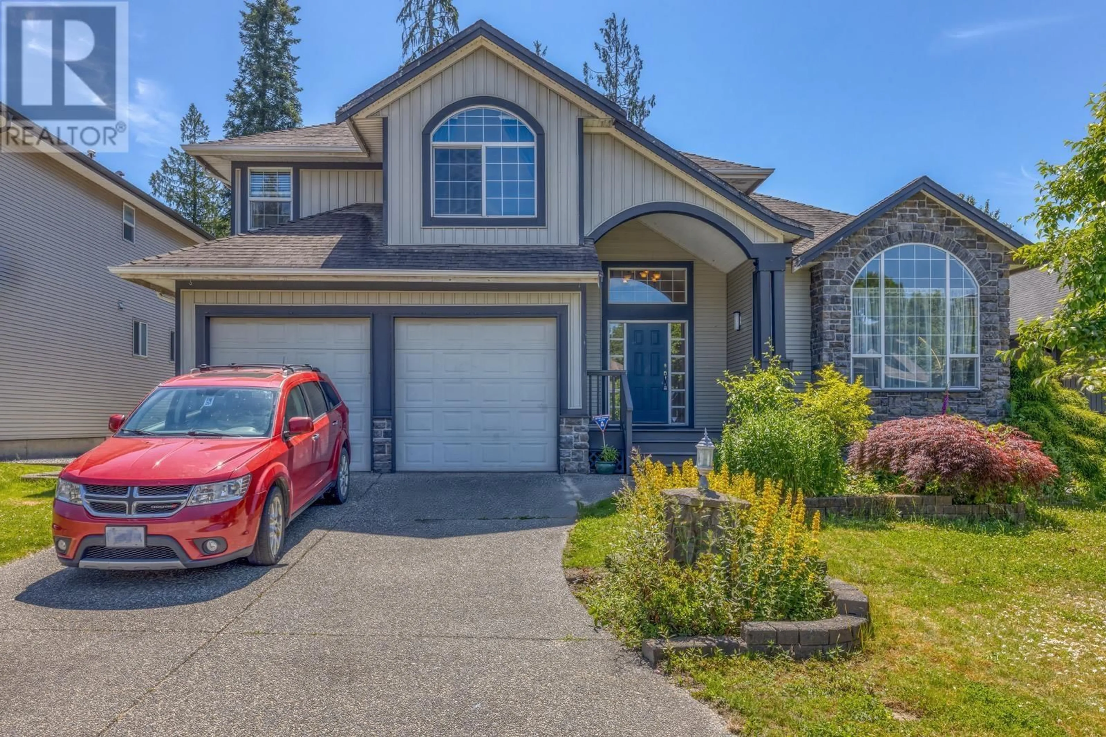 Home with vinyl exterior material, street for 22734 HOLYROOD AVENUE, Maple Ridge British Columbia V2X6E7